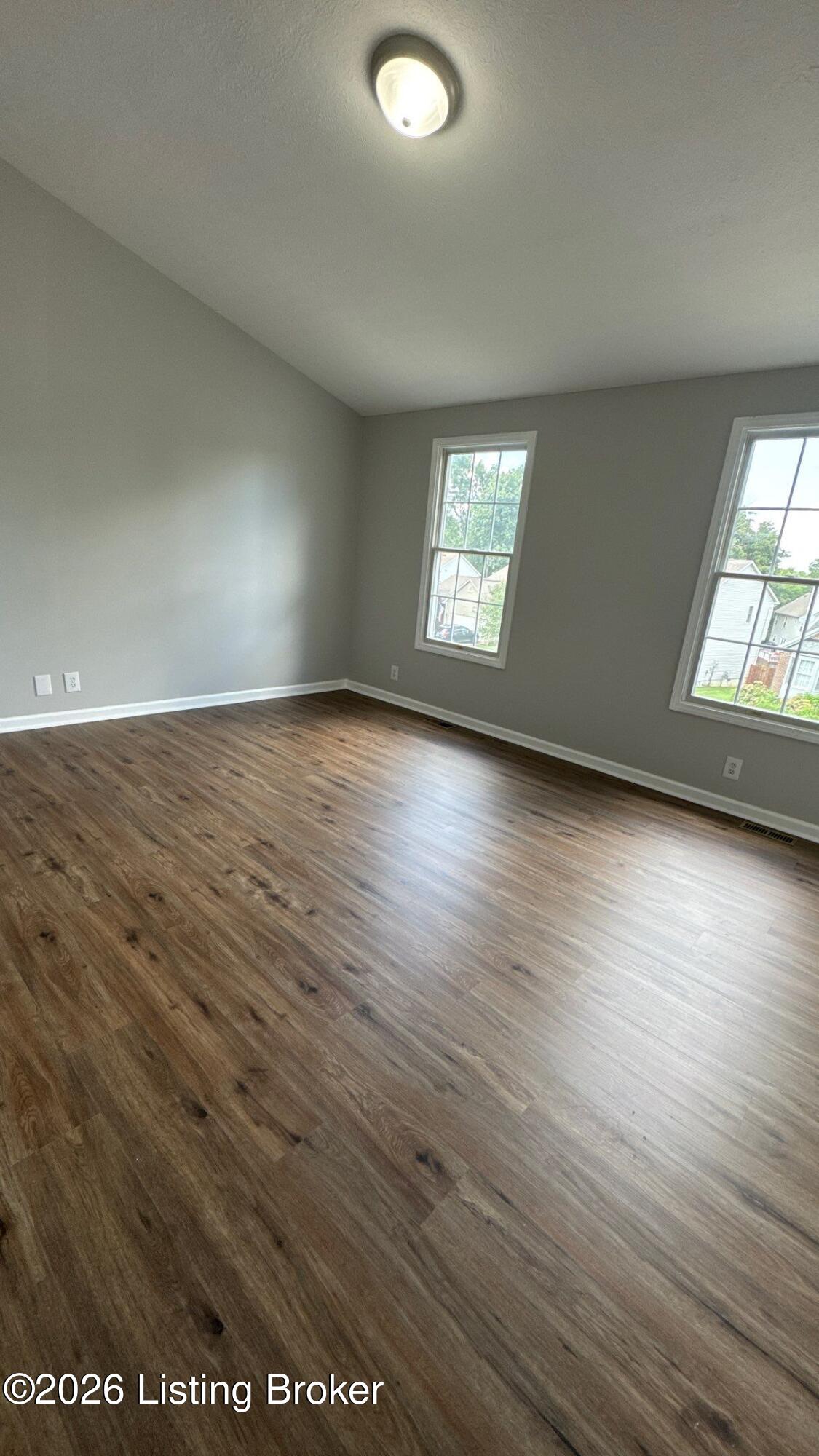 7421 Spring Run Dr Property Photo 25
