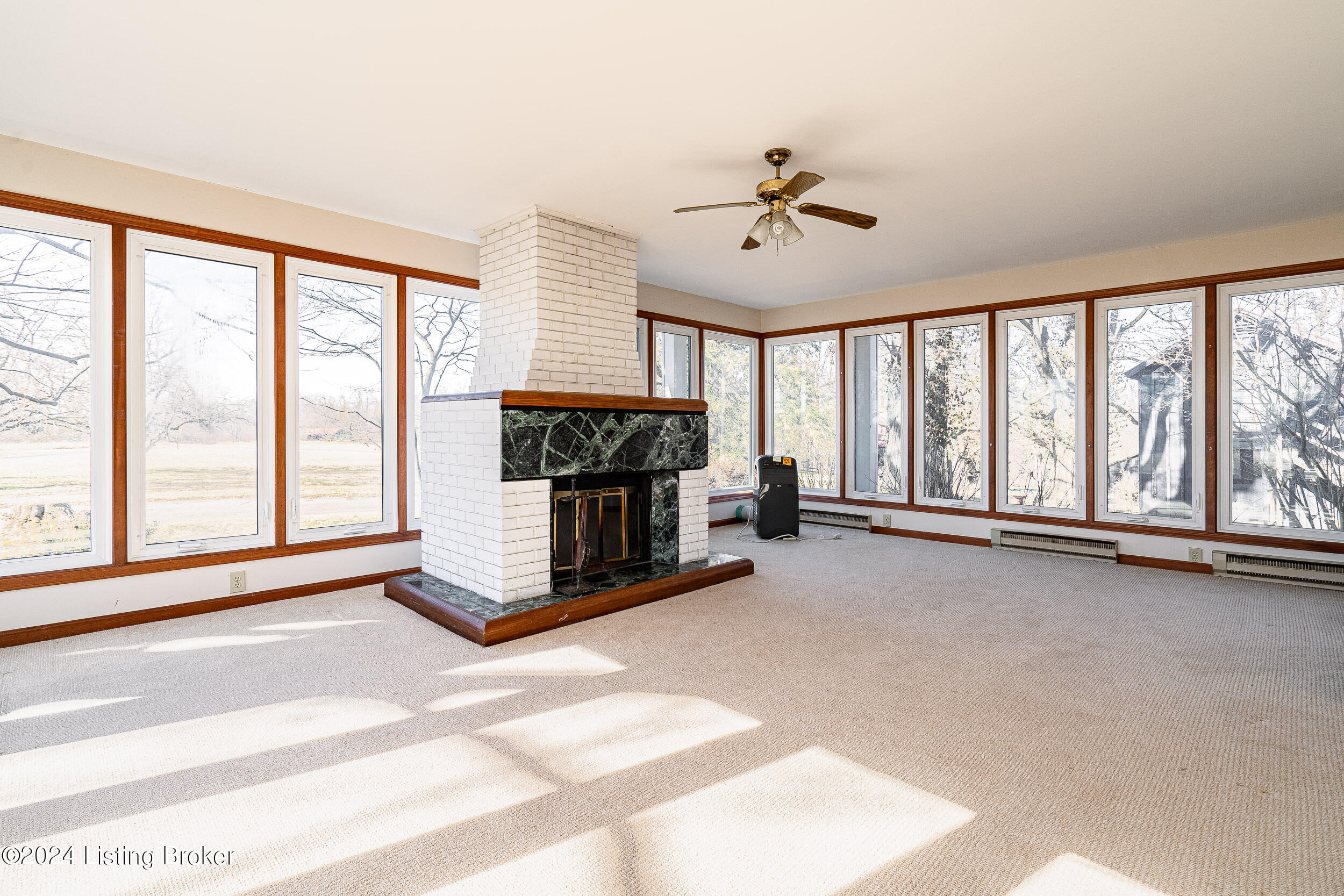 8221 Wolf Pen Branch Rd Property Photo 19
