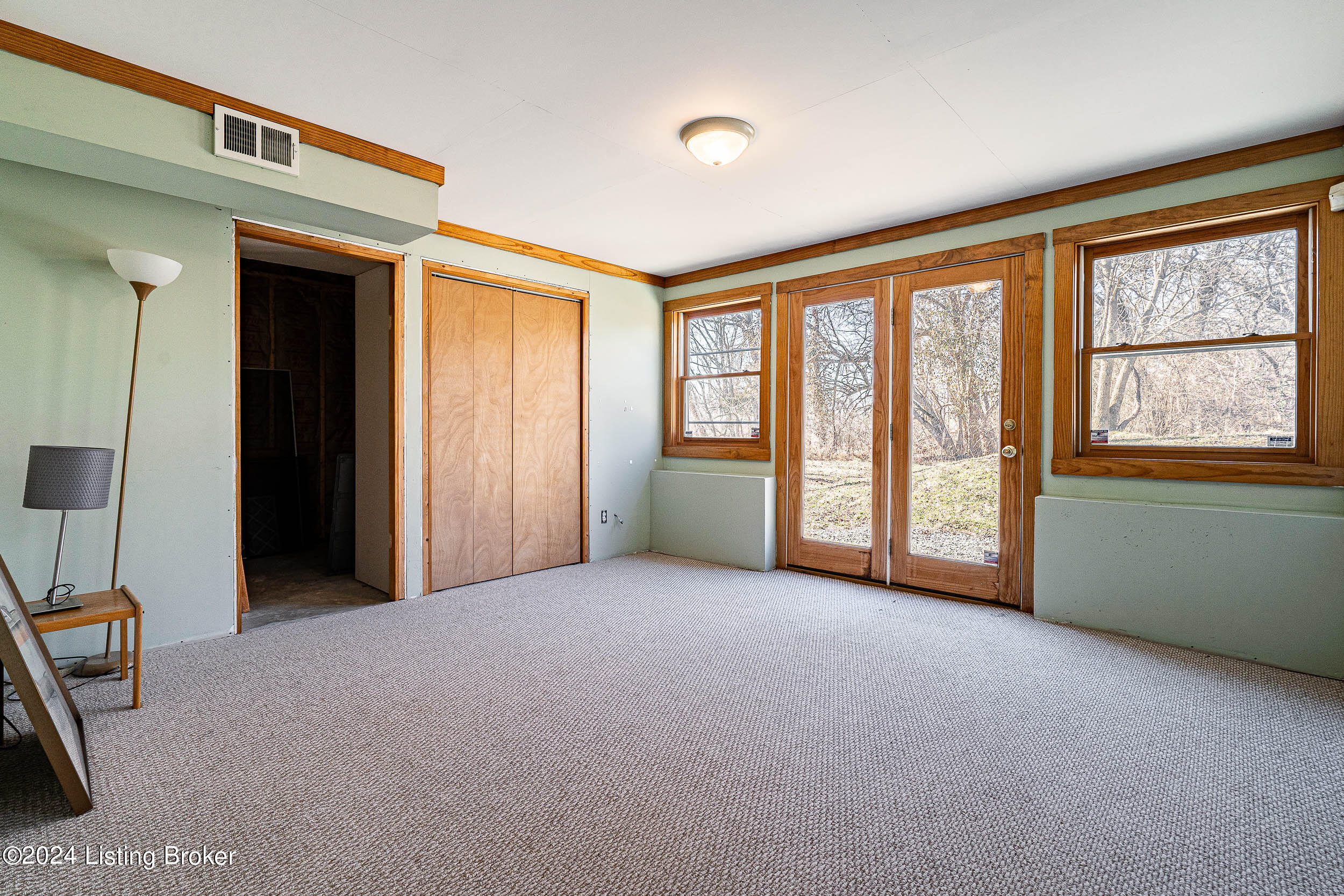 8221 Wolf Pen Branch Rd Property Photo 49