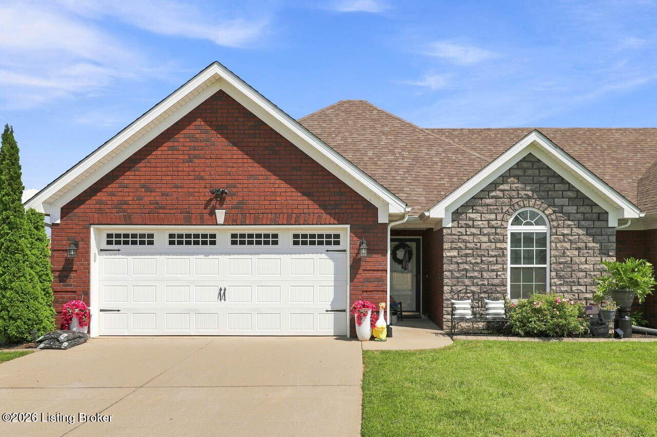 104 Sweetspire Dr