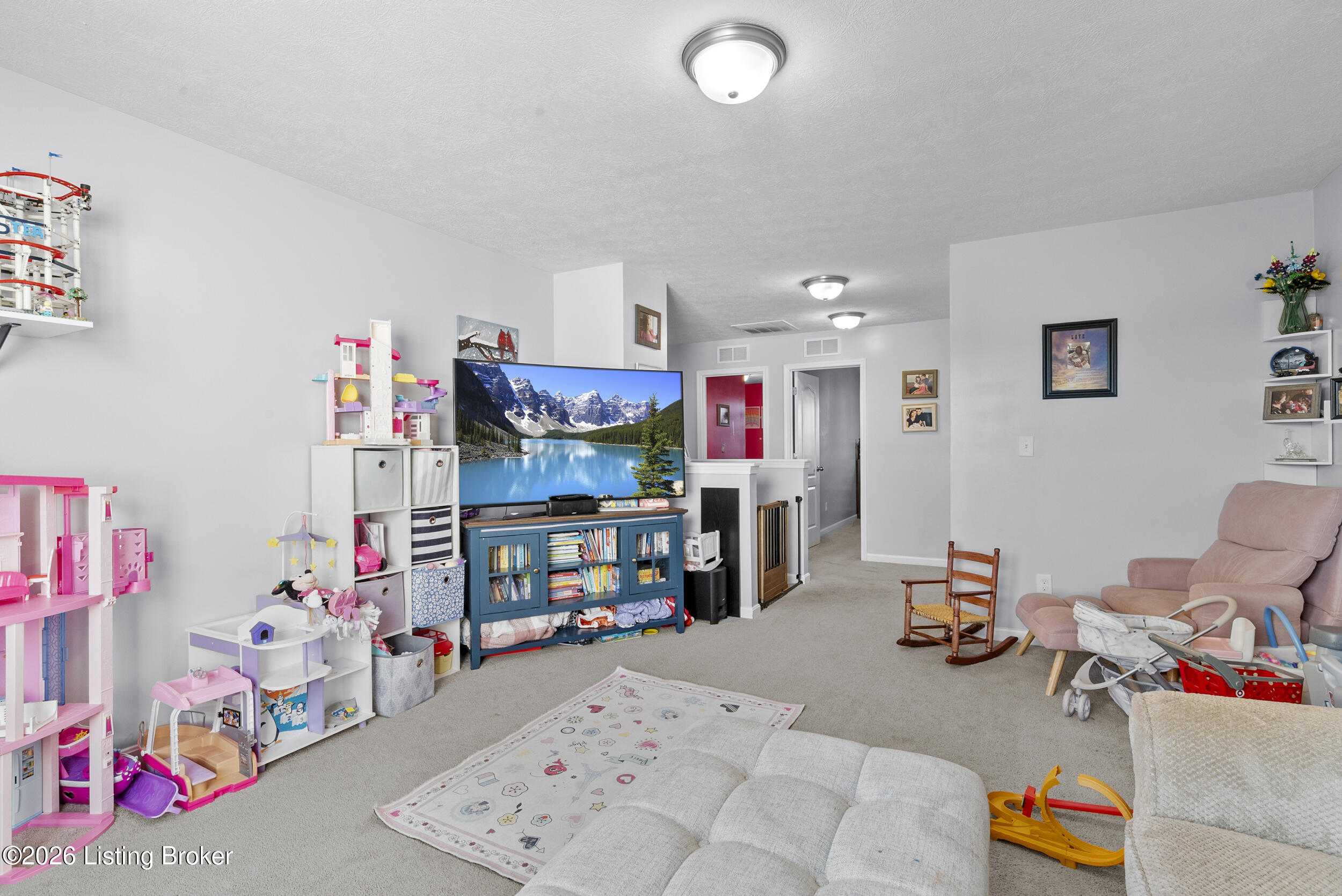 11723 Trottingham Cir Property Photo 14