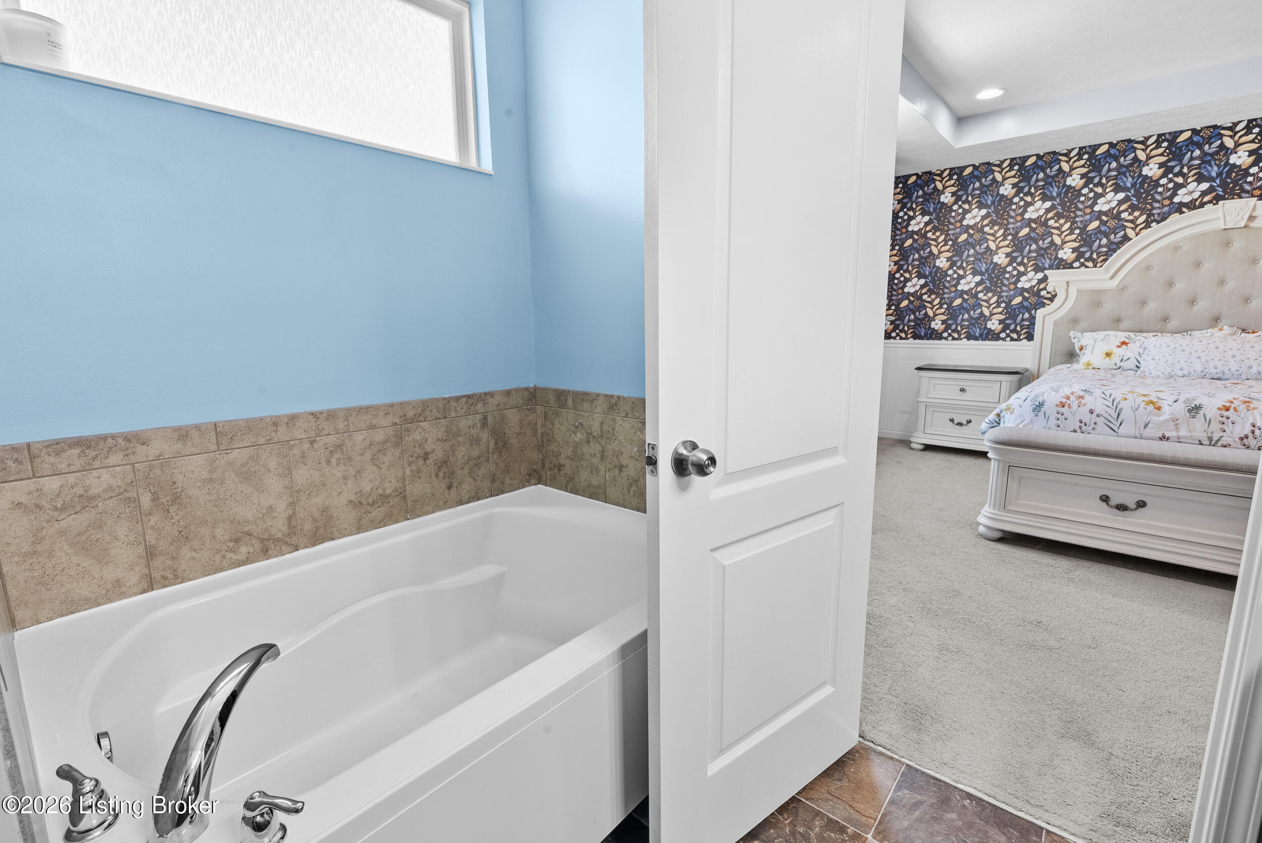 11723 Trottingham Cir Property Photo 28