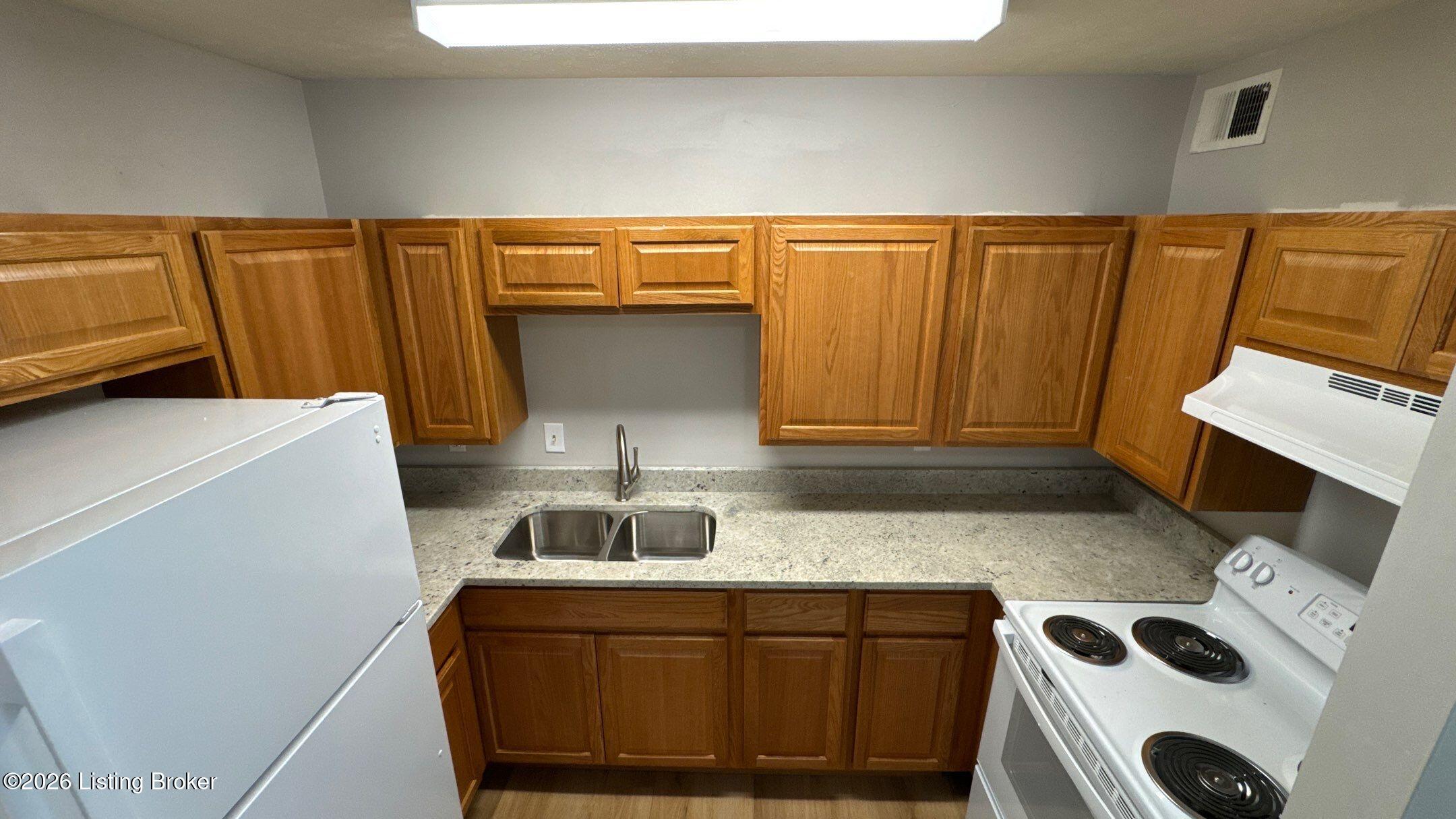 4101 Blue Lick Ct 2 Property Photo 9