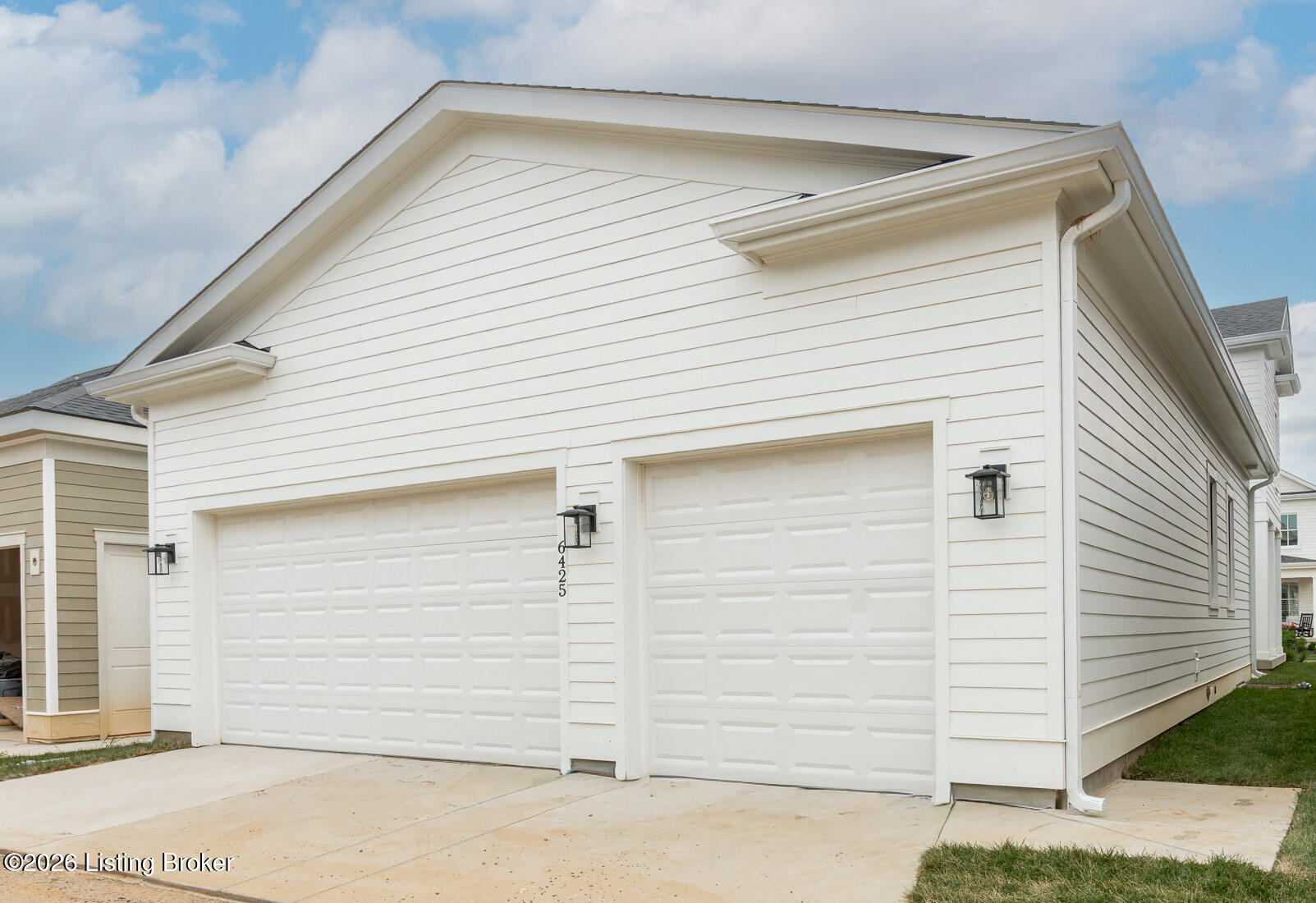6425 Stonecrop Dr Property Photo 8