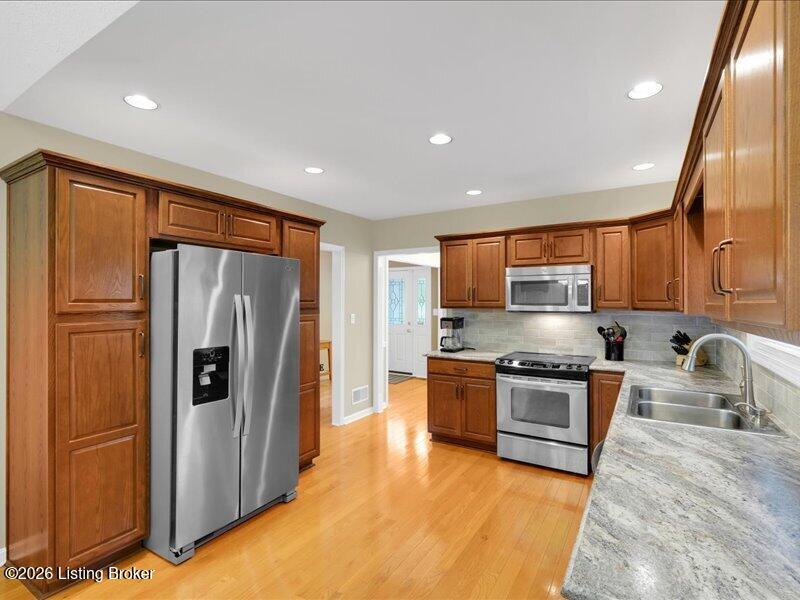 7505 Deer Hollow Ln Property Photo 10