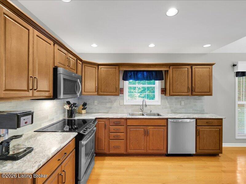 7505 Deer Hollow Ln Property Photo 13