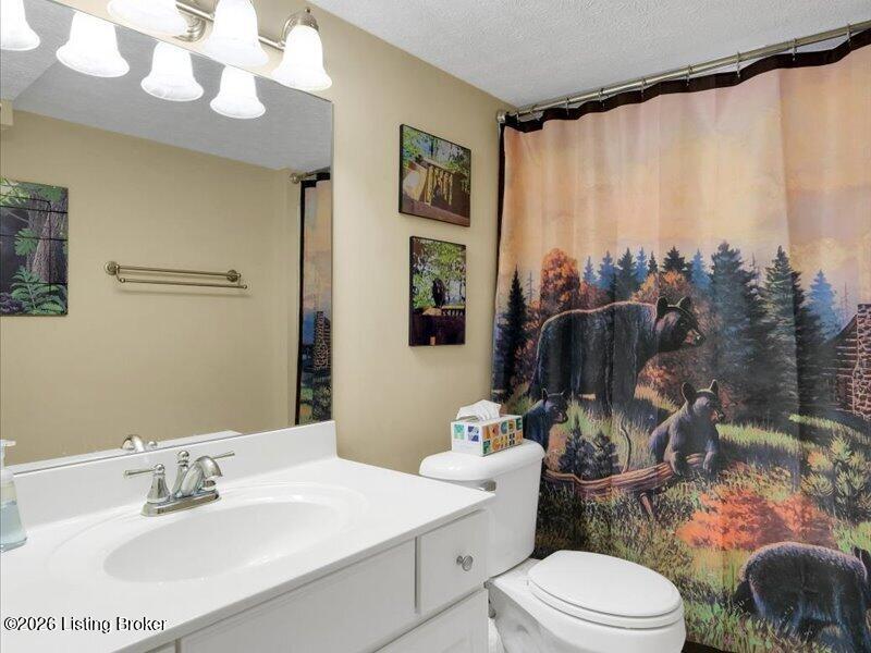 7505 Deer Hollow Ln Property Photo 44