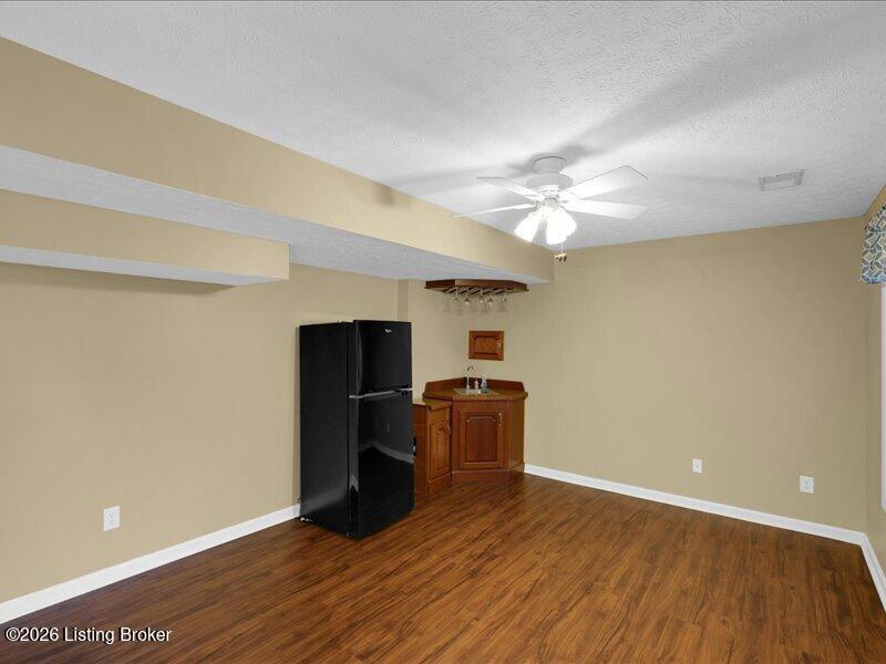 7505 Deer Hollow Ln Property Photo 48