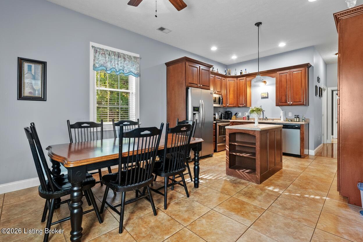304 Hutchins Ridge Rd Property Photo 11