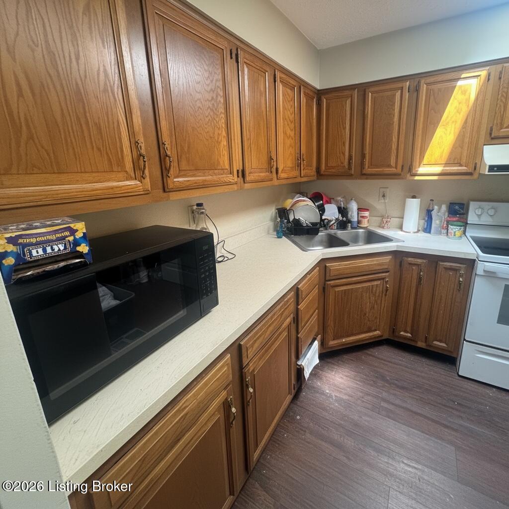 3009 Brookway Ct Property Photo 5