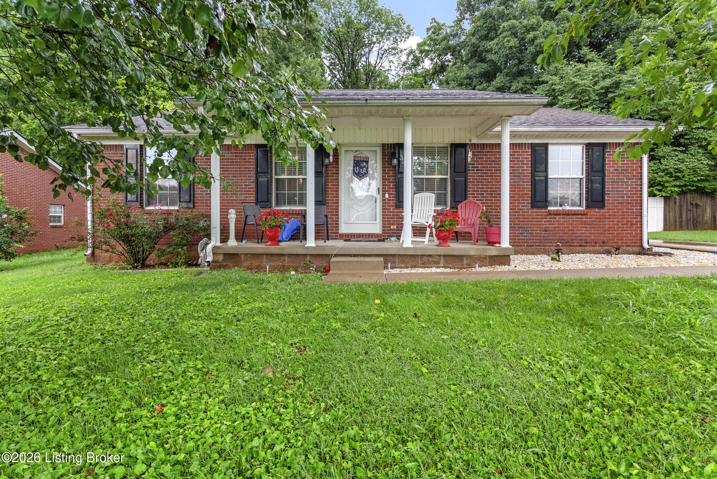 326 Camptown Rd Property Photo 2