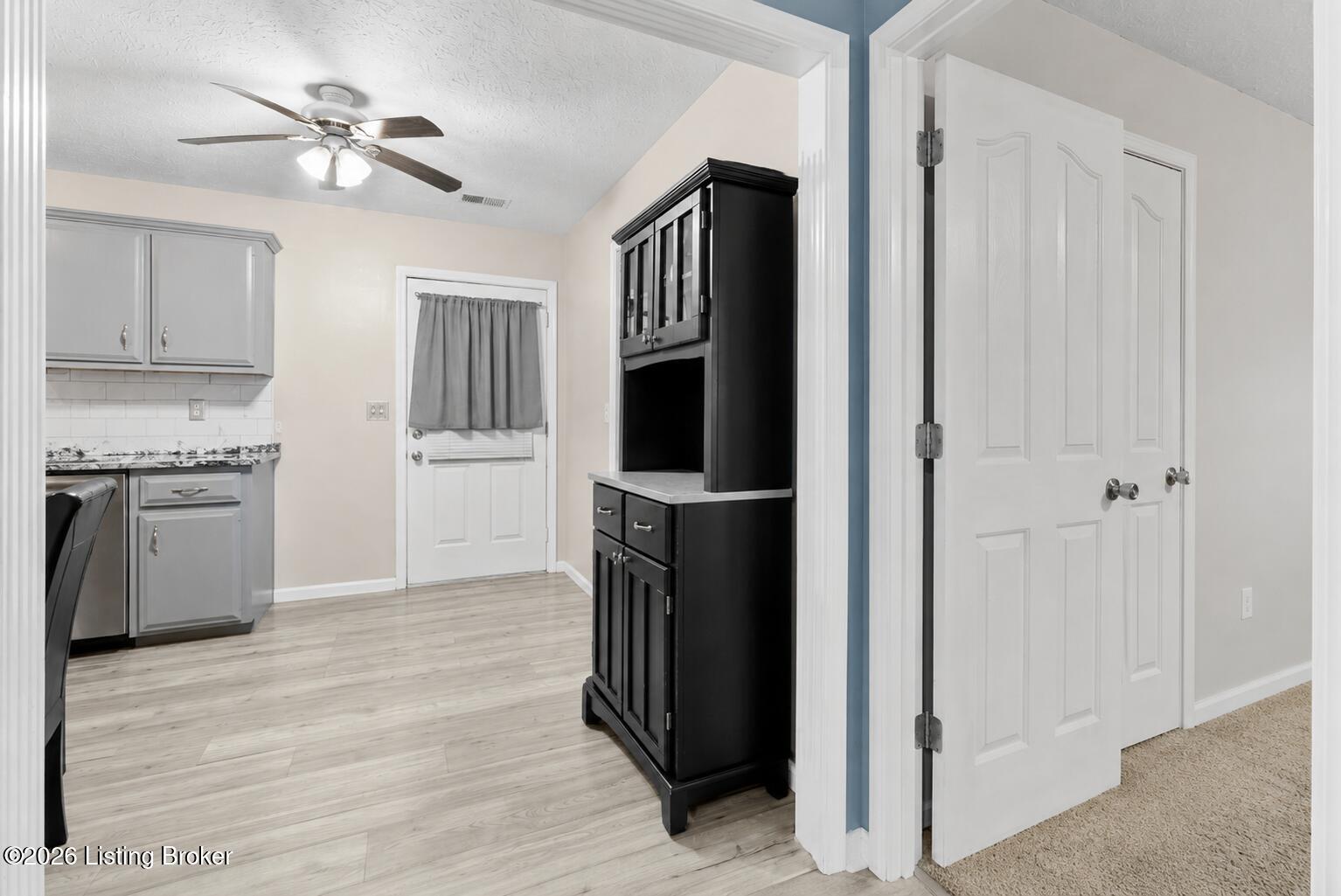 326 Camptown Rd Property Photo 11
