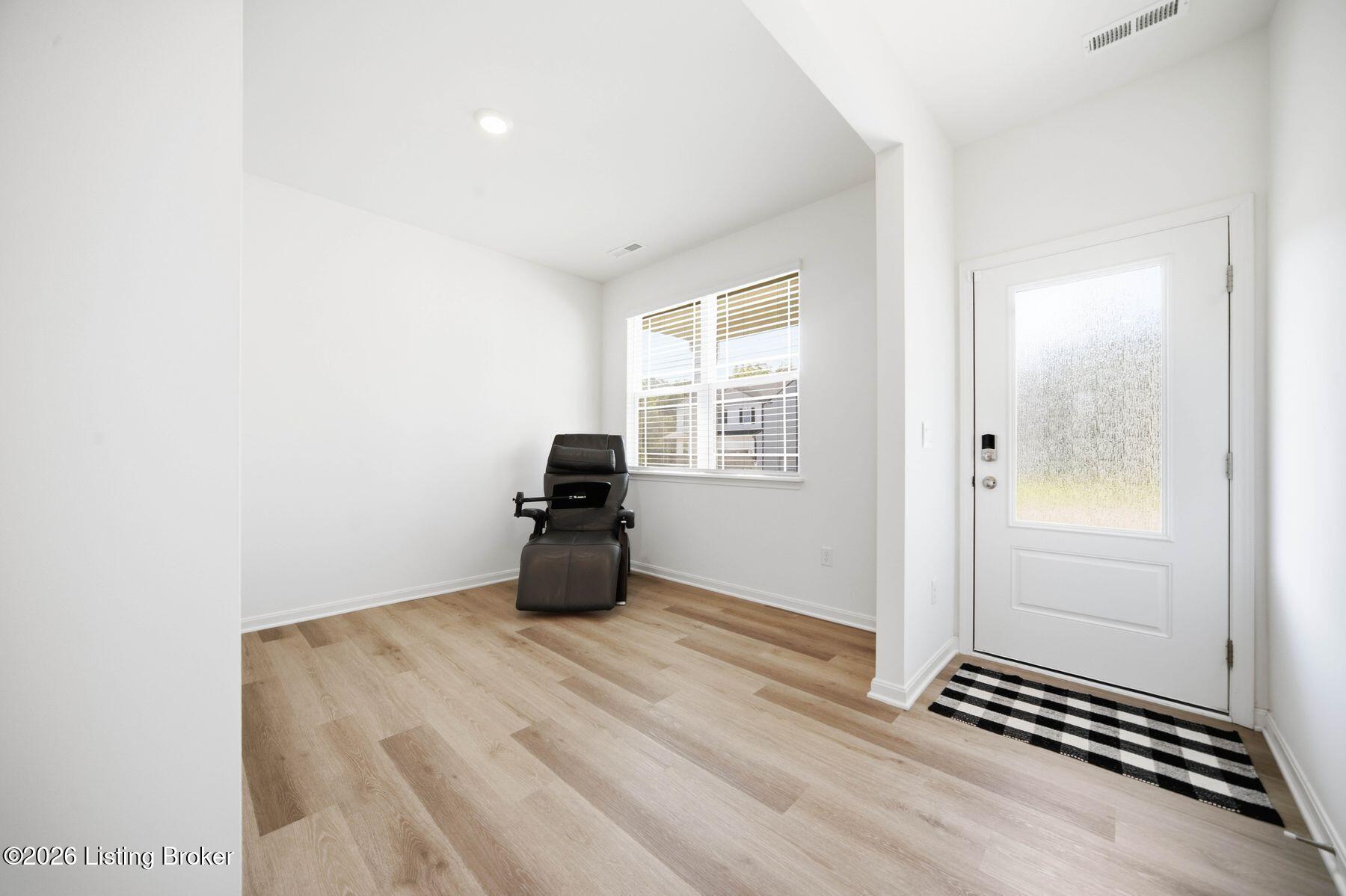 11108 Pheasant Run Ct Property Photo 6