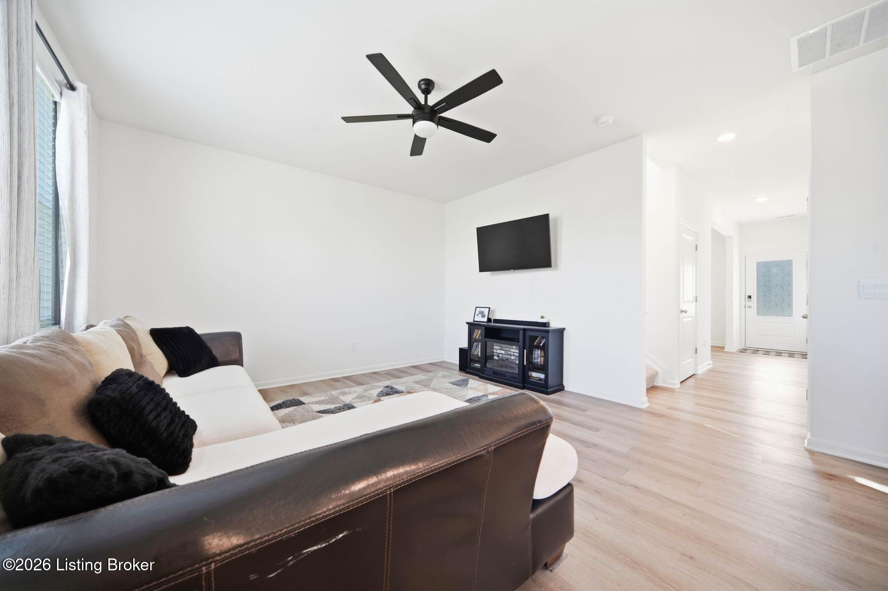 11108 Pheasant Run Ct Property Photo 10