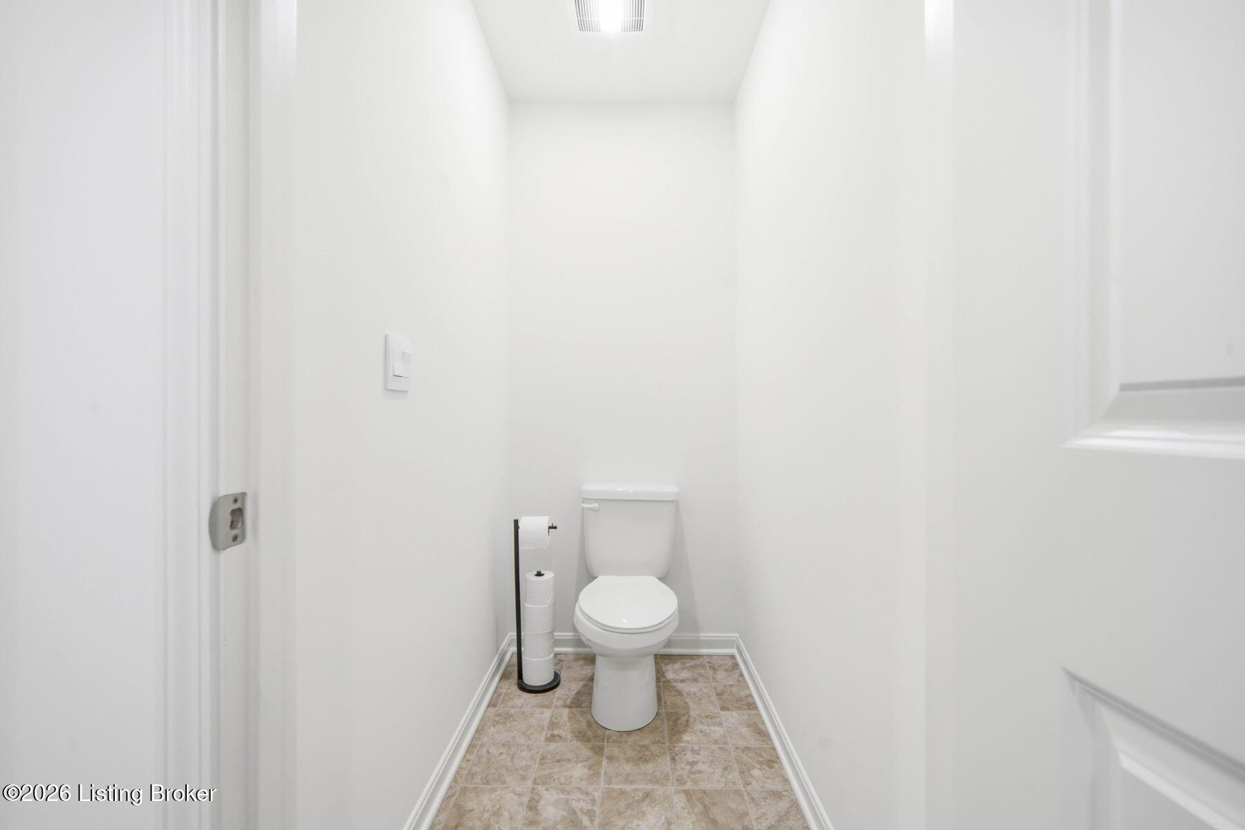 11108 Pheasant Run Ct Property Photo 34