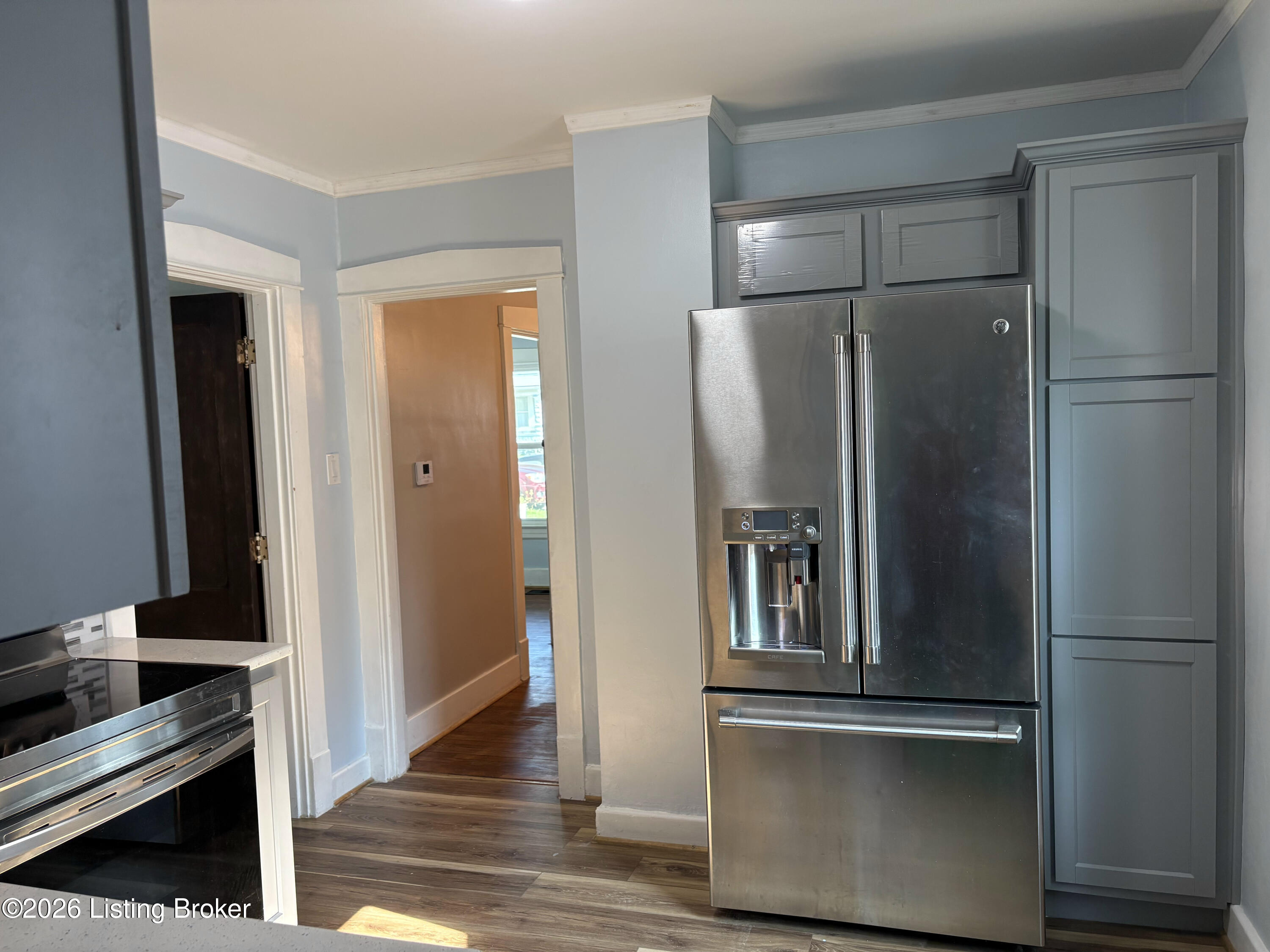 633 Merwin Ave Property Photo 7