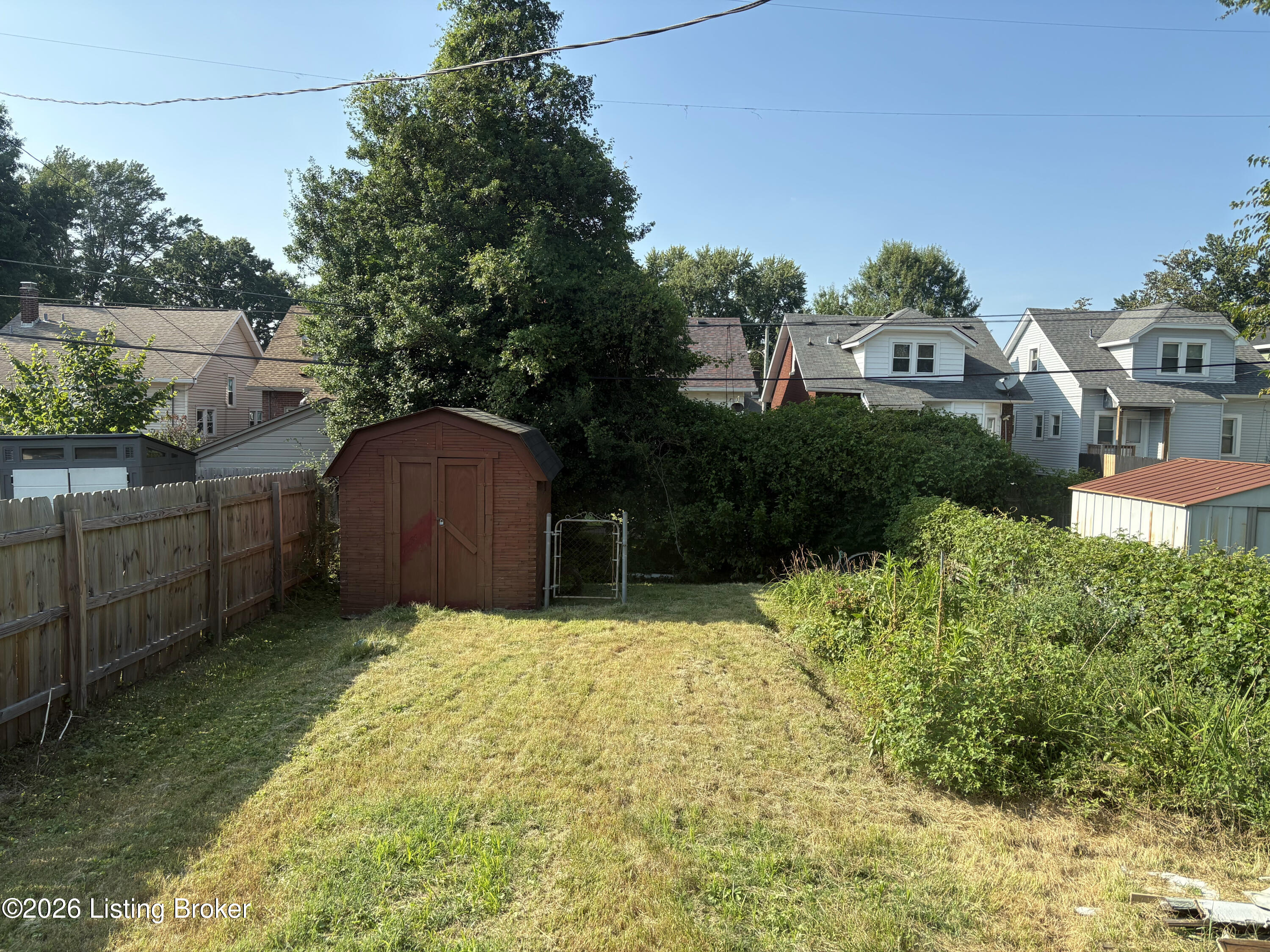 633 Merwin Ave Property Photo 15