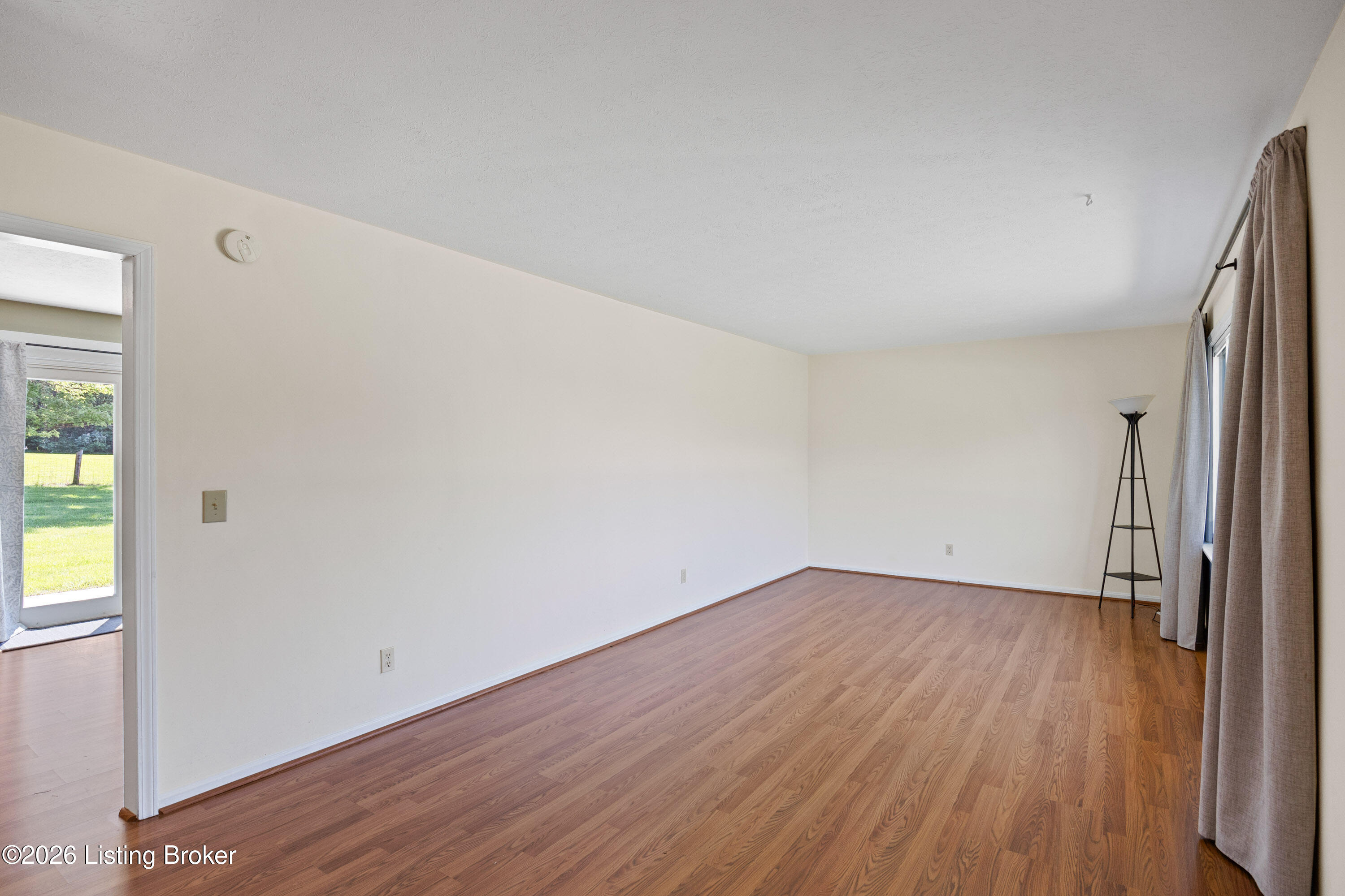 4010 Dixie Ln Property Photo 6