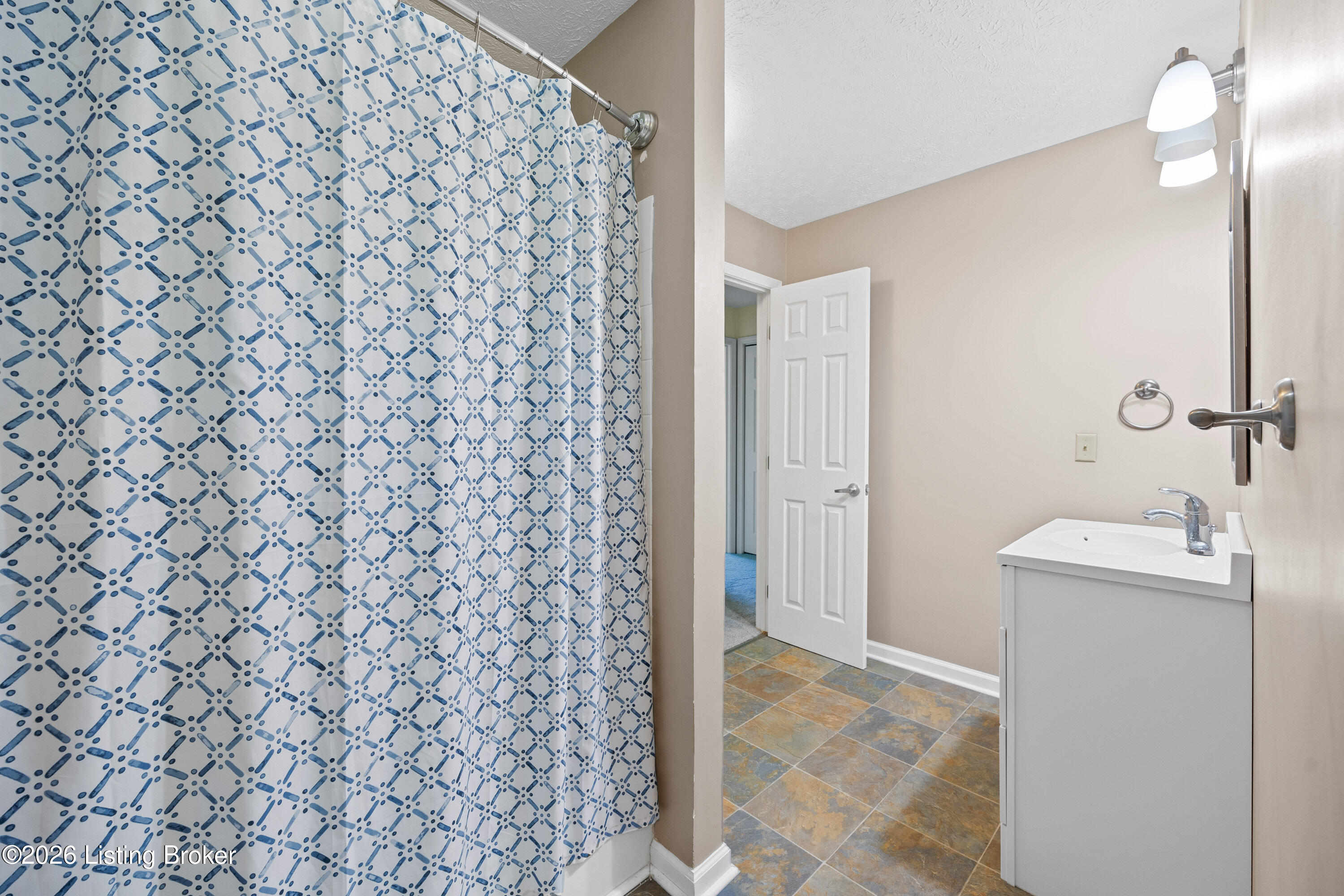 4010 Dixie Ln Property Photo 19
