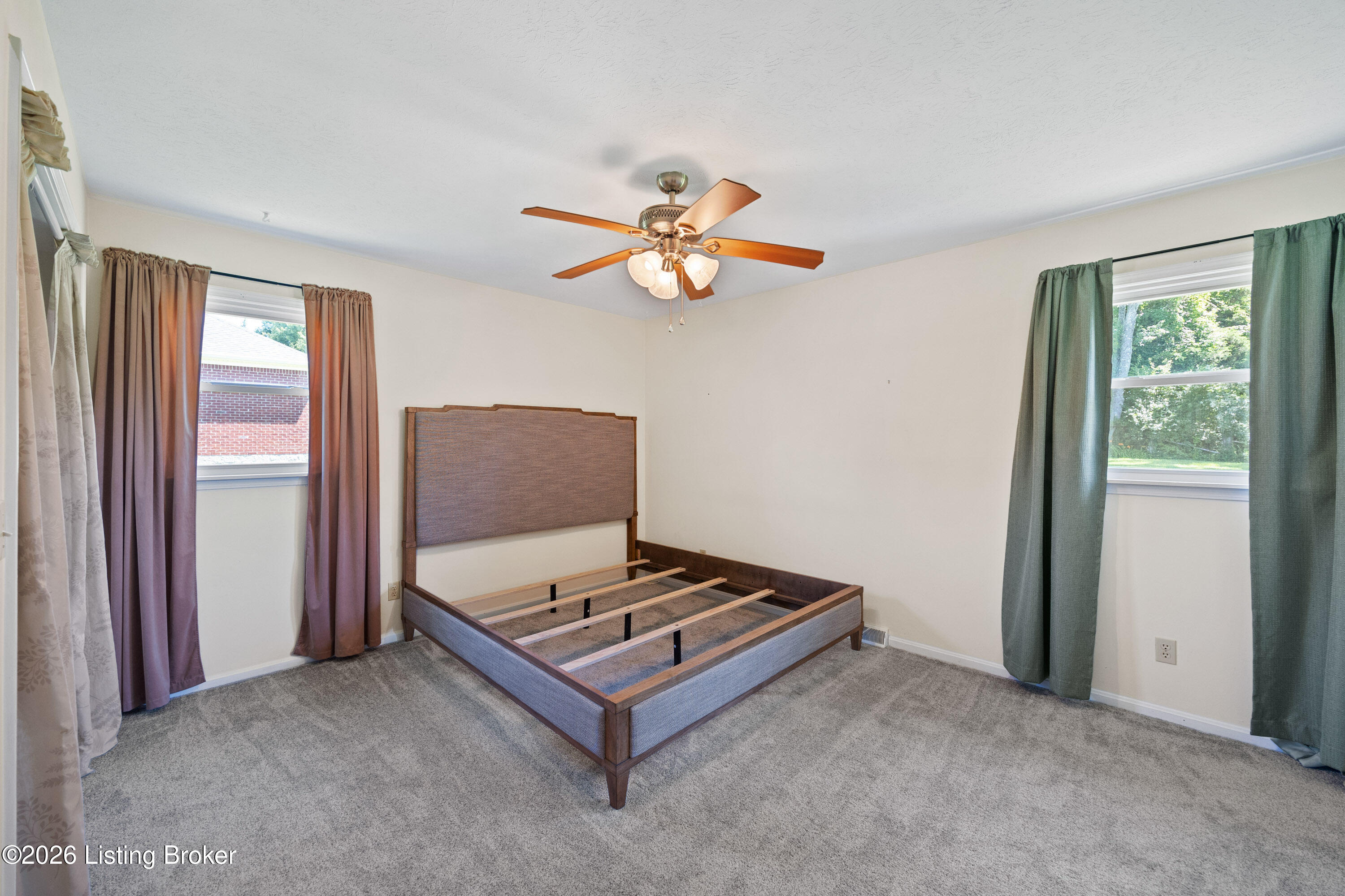 4010 Dixie Ln Property Photo 23