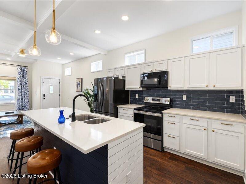 1016 E Saint Catherine St Property Photo 14