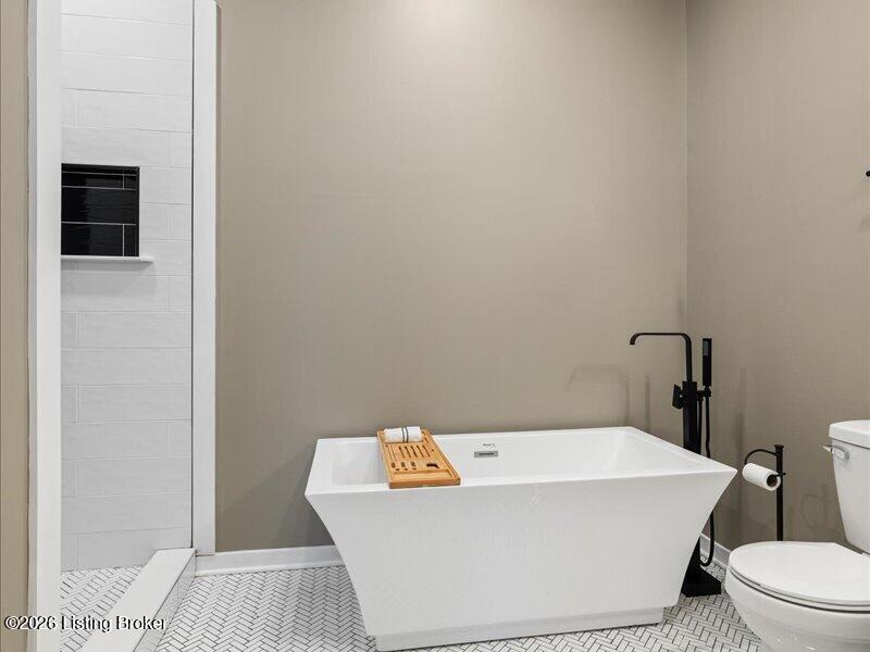 1016 E Saint Catherine St Property Photo 27
