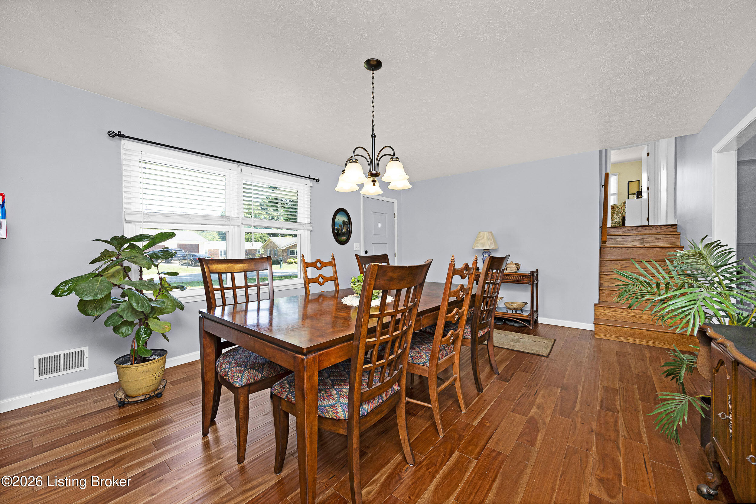 113 Hurstland Dr Property Photo 3