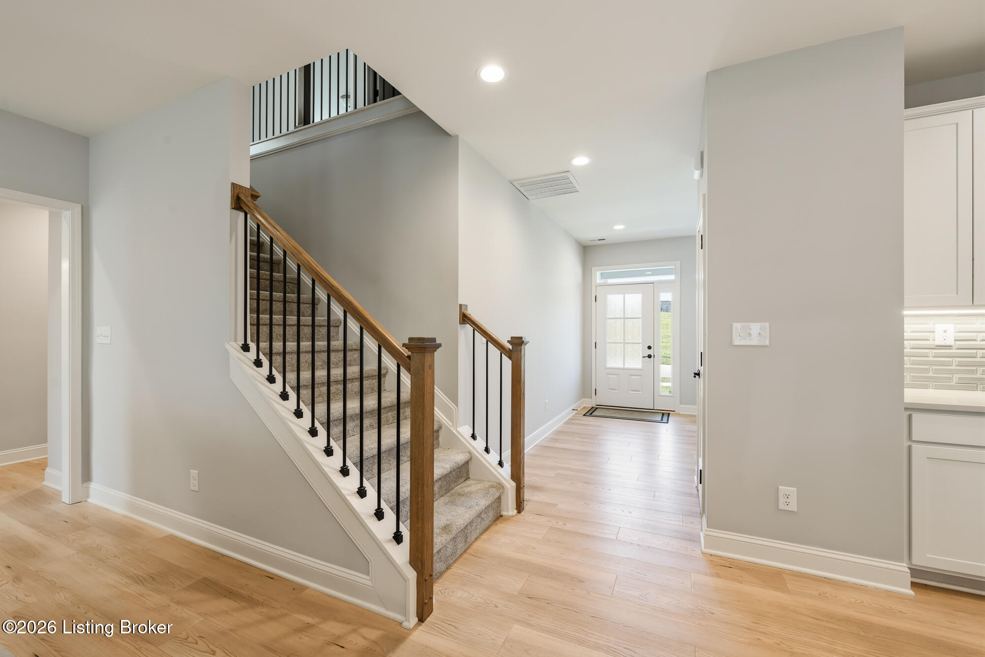 14101 Kings Chapel Way Property Photo 10