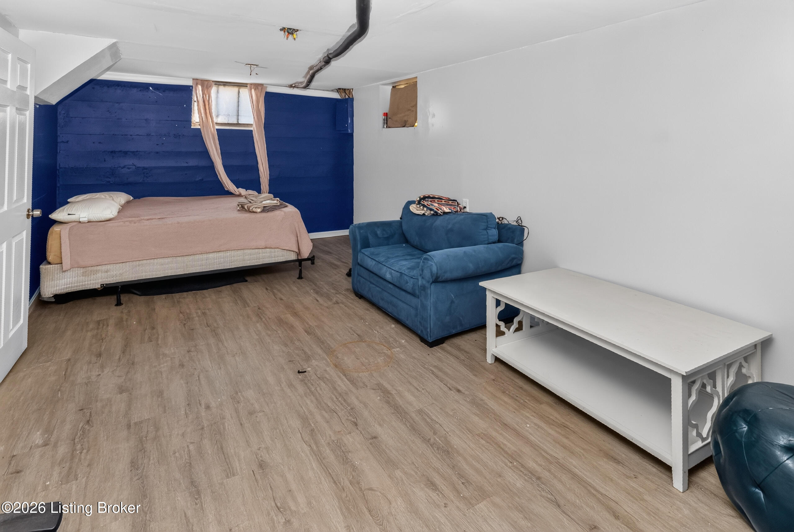 1237 Larchmont Ave Property Photo 45