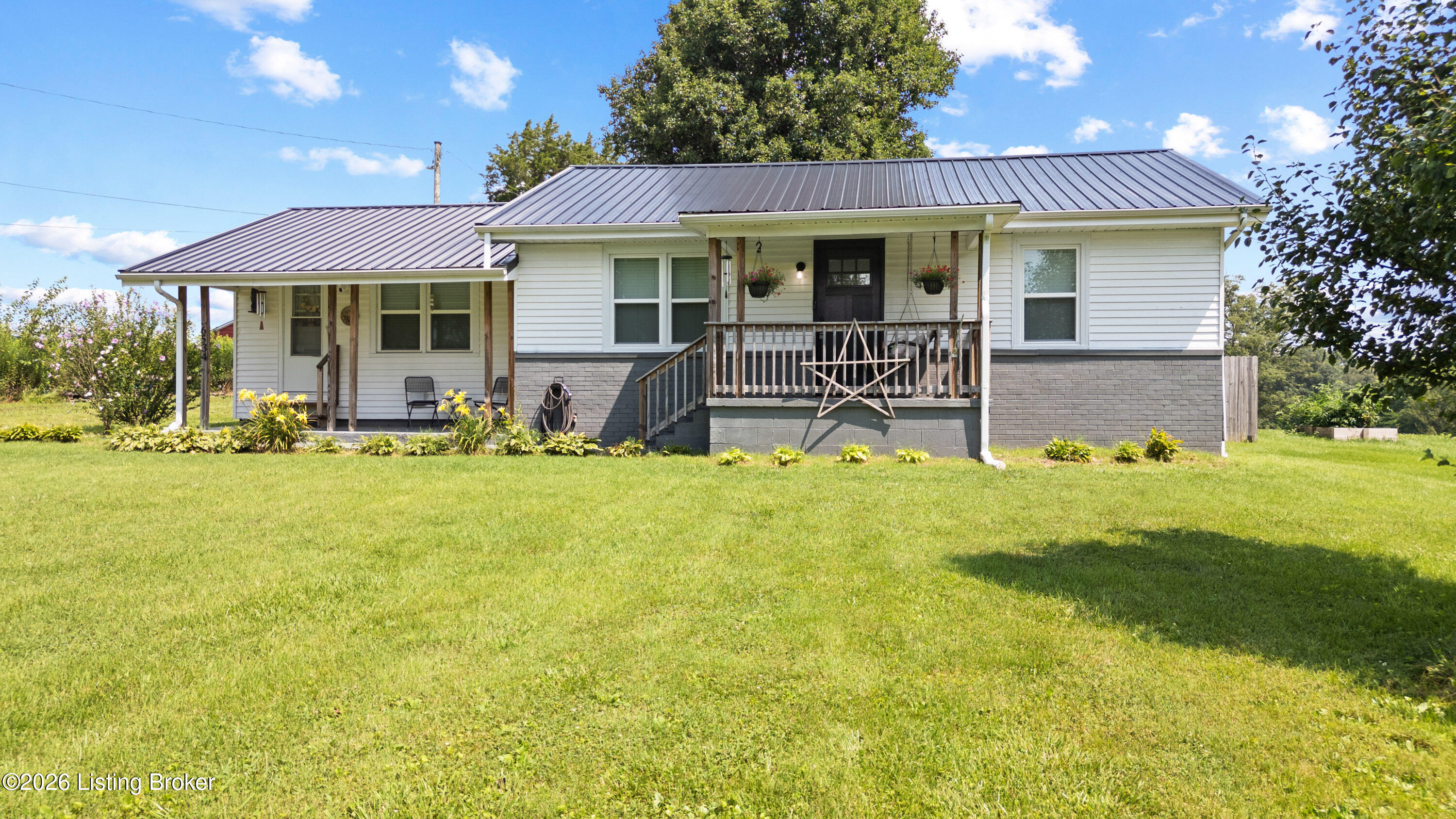 6534 Valley Creek Rd Property Photo 1