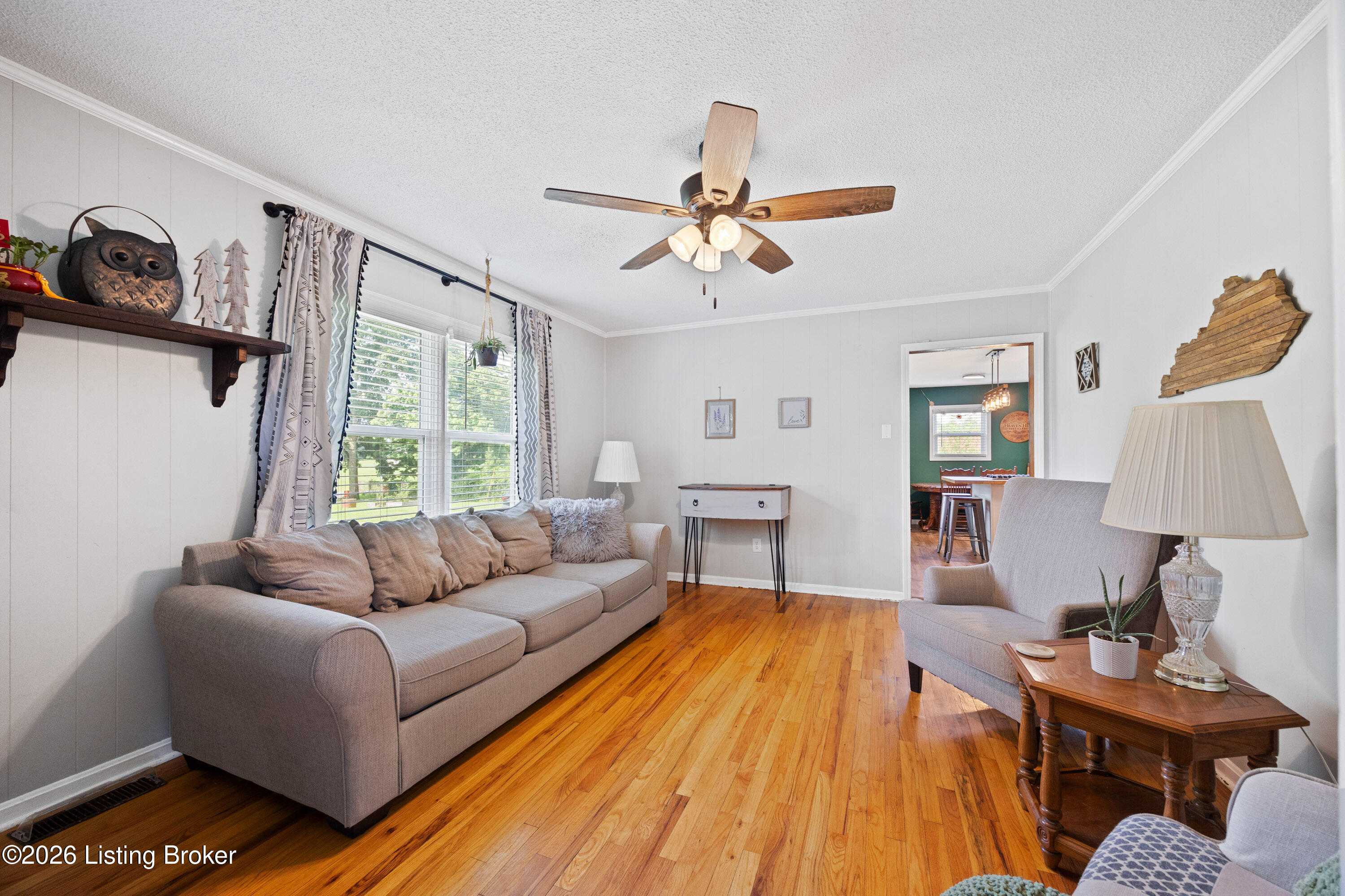 6534 Valley Creek Rd Property Photo 4