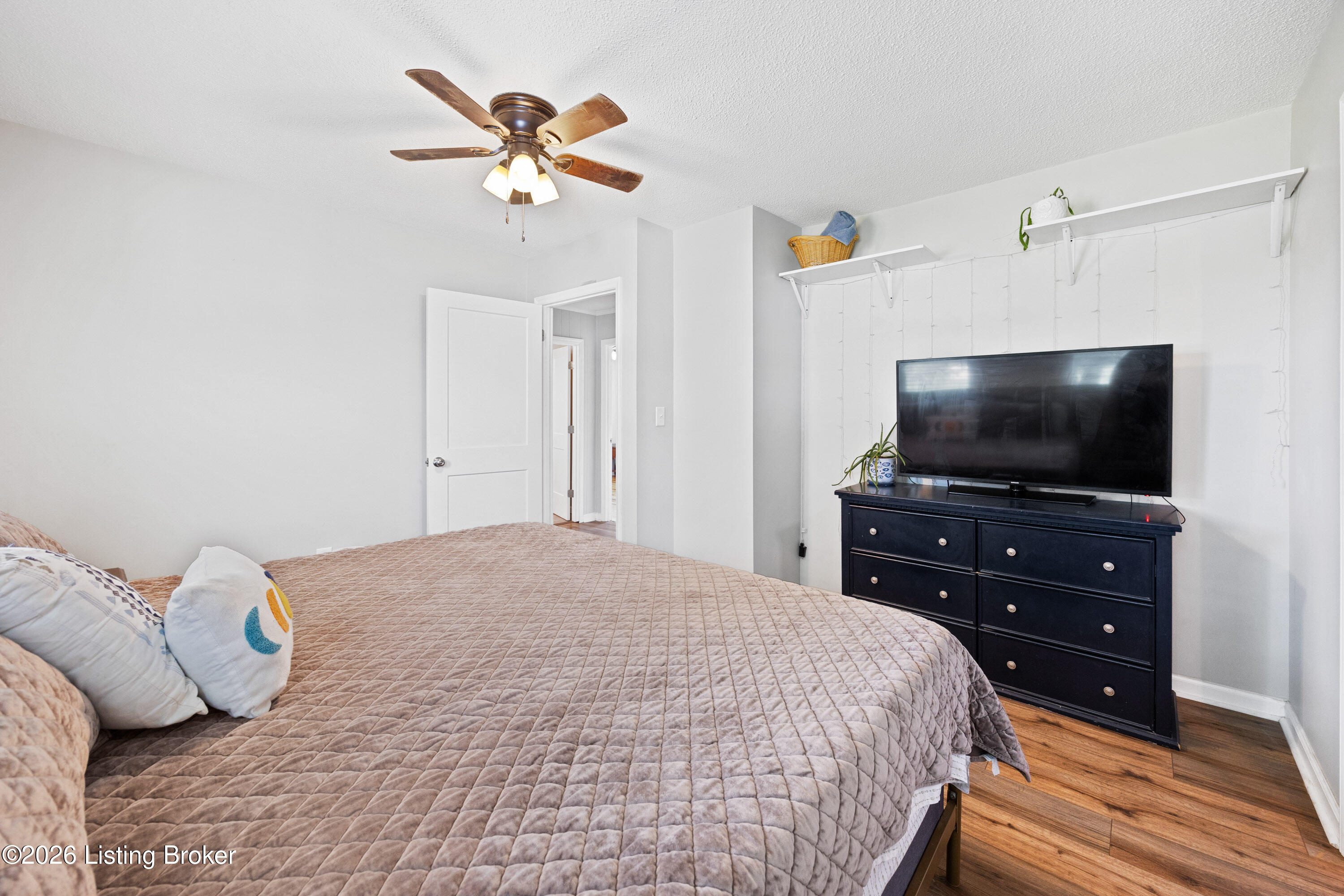 6534 Valley Creek Rd Property Photo 15