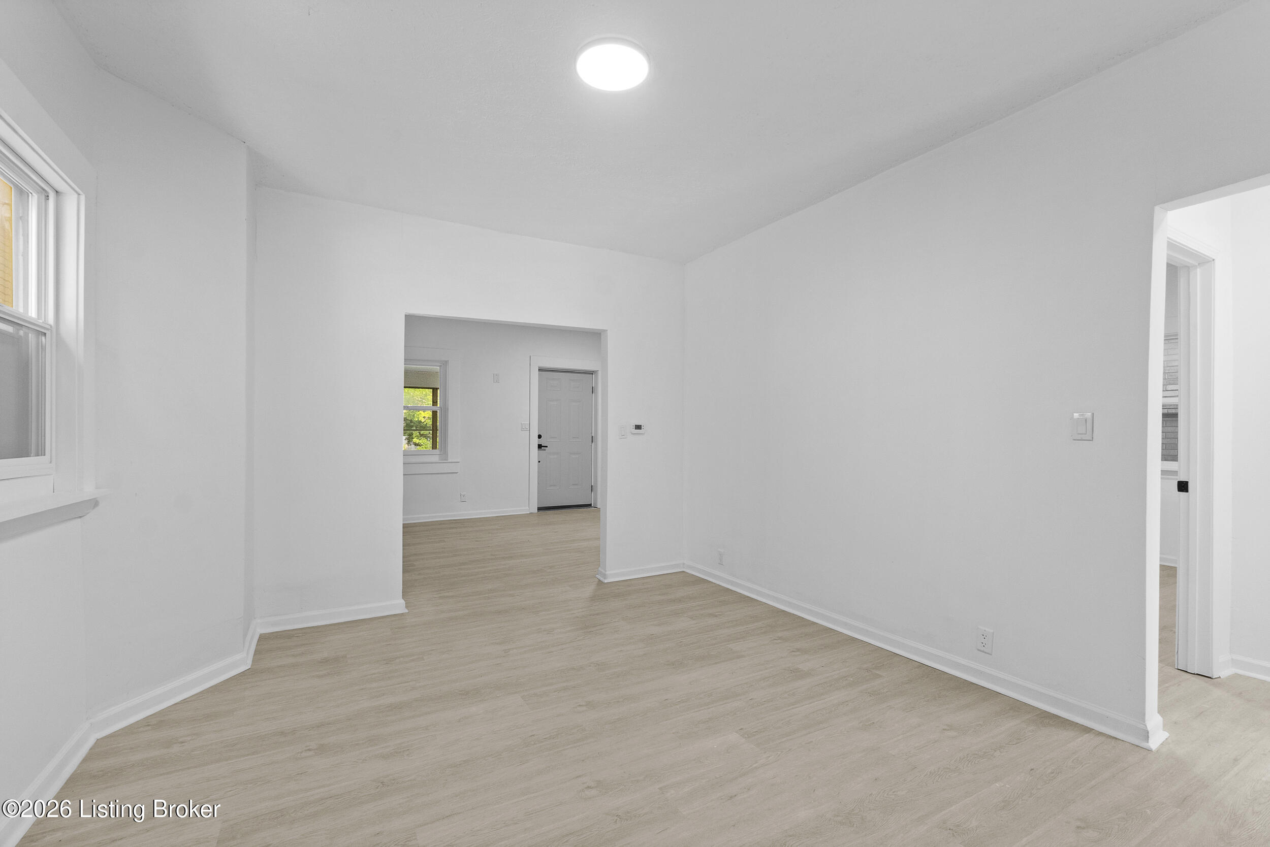 343 Glendora Ave Property Photo 8