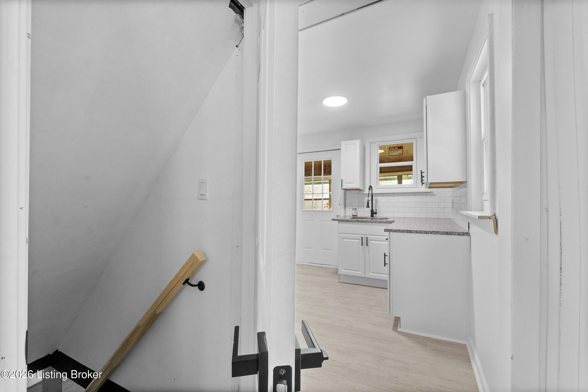 343 Glendora Ave Property Photo 14