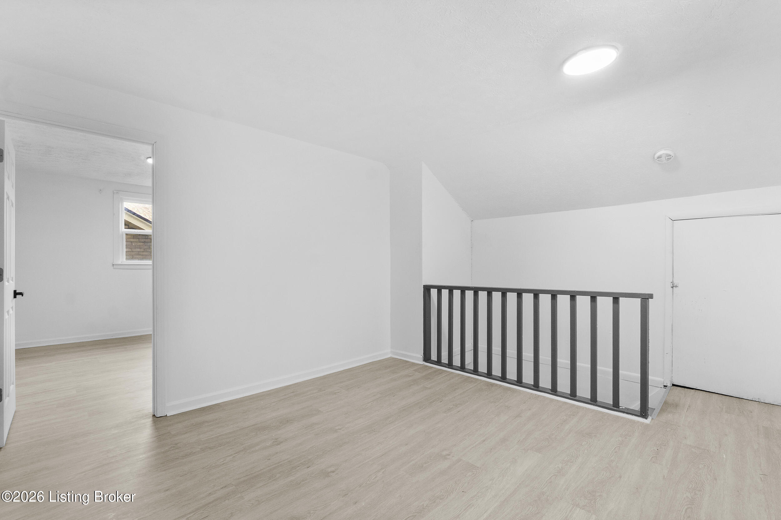 343 Glendora Ave Property Photo 25