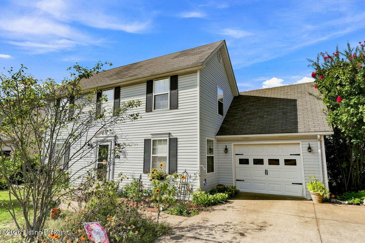 1117 Leathers Ln Property Photo 2