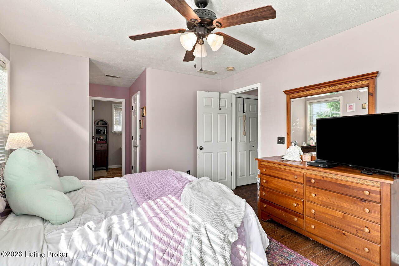 1117 Leathers Ln Property Photo 21
