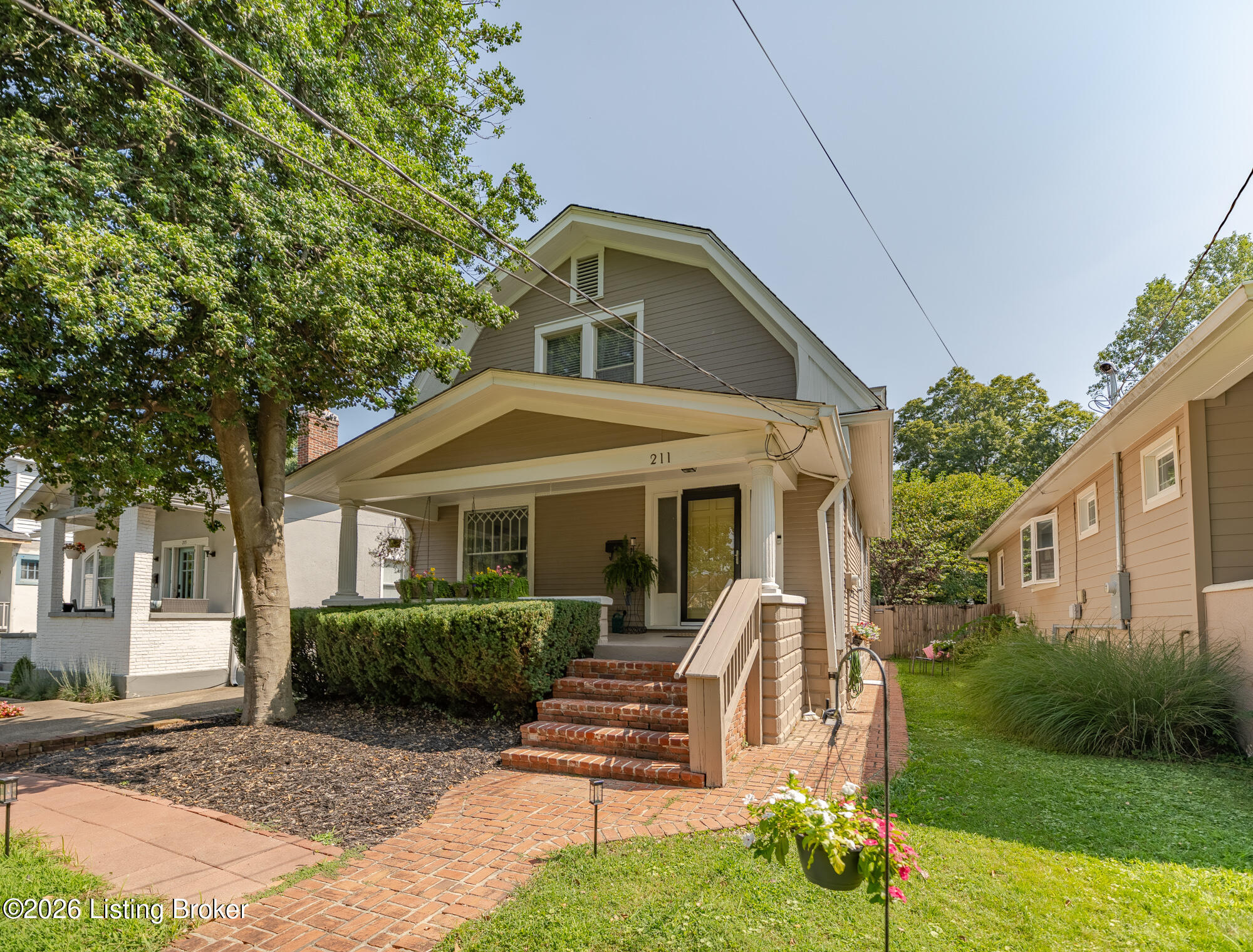 211 Pennsylvania Ave Property Photo 3