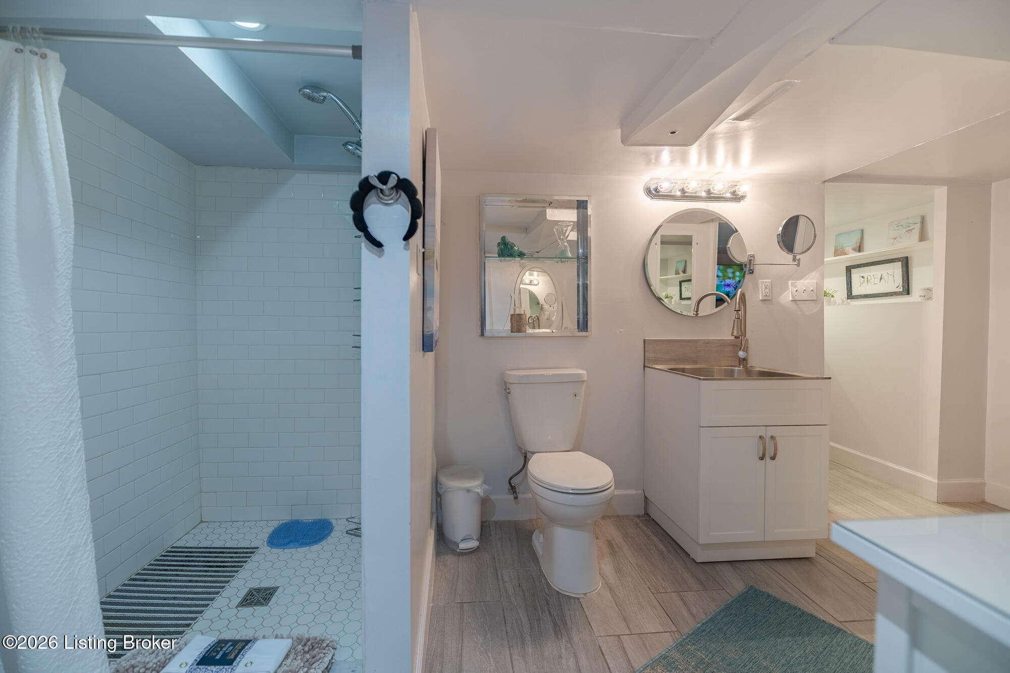 211 Pennsylvania Ave Property Photo 40