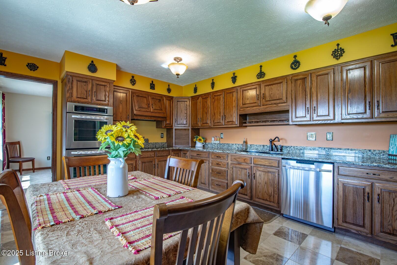 11441 Rineyville Rd Property Photo 45