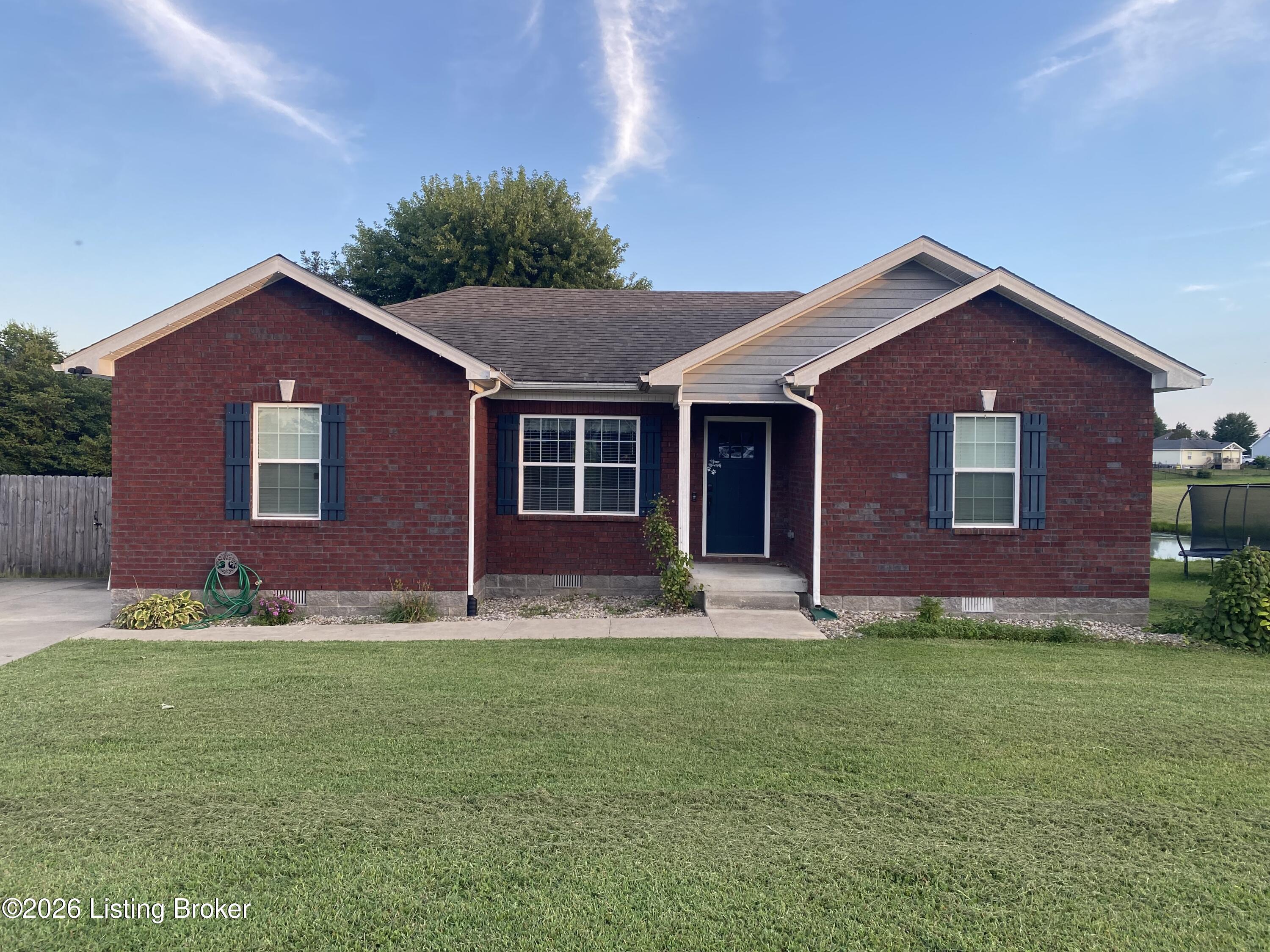 111 Elijah Way Property Photo 1
