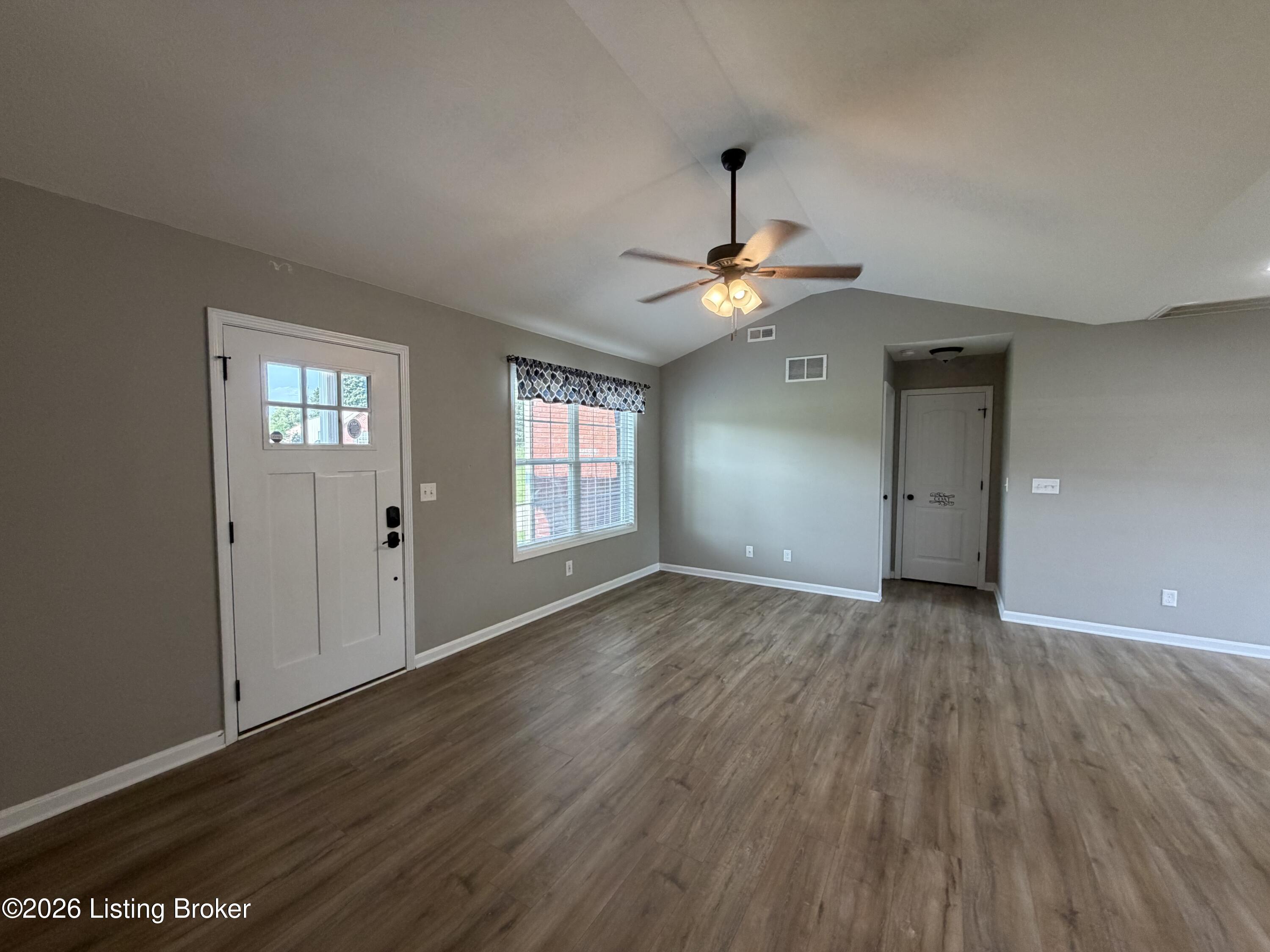 111 Elijah Way Property Photo 2