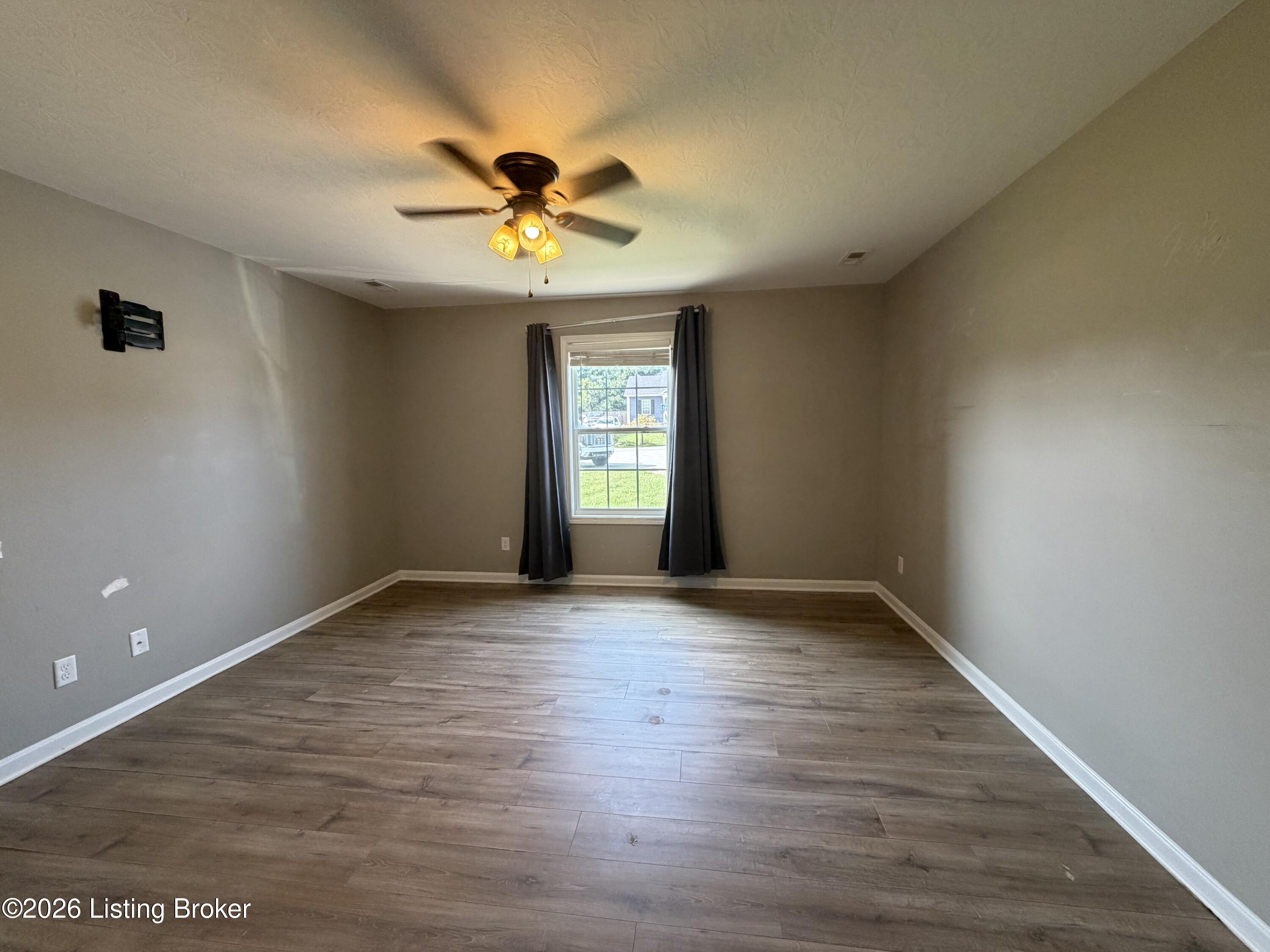 111 Elijah Way Property Photo 15