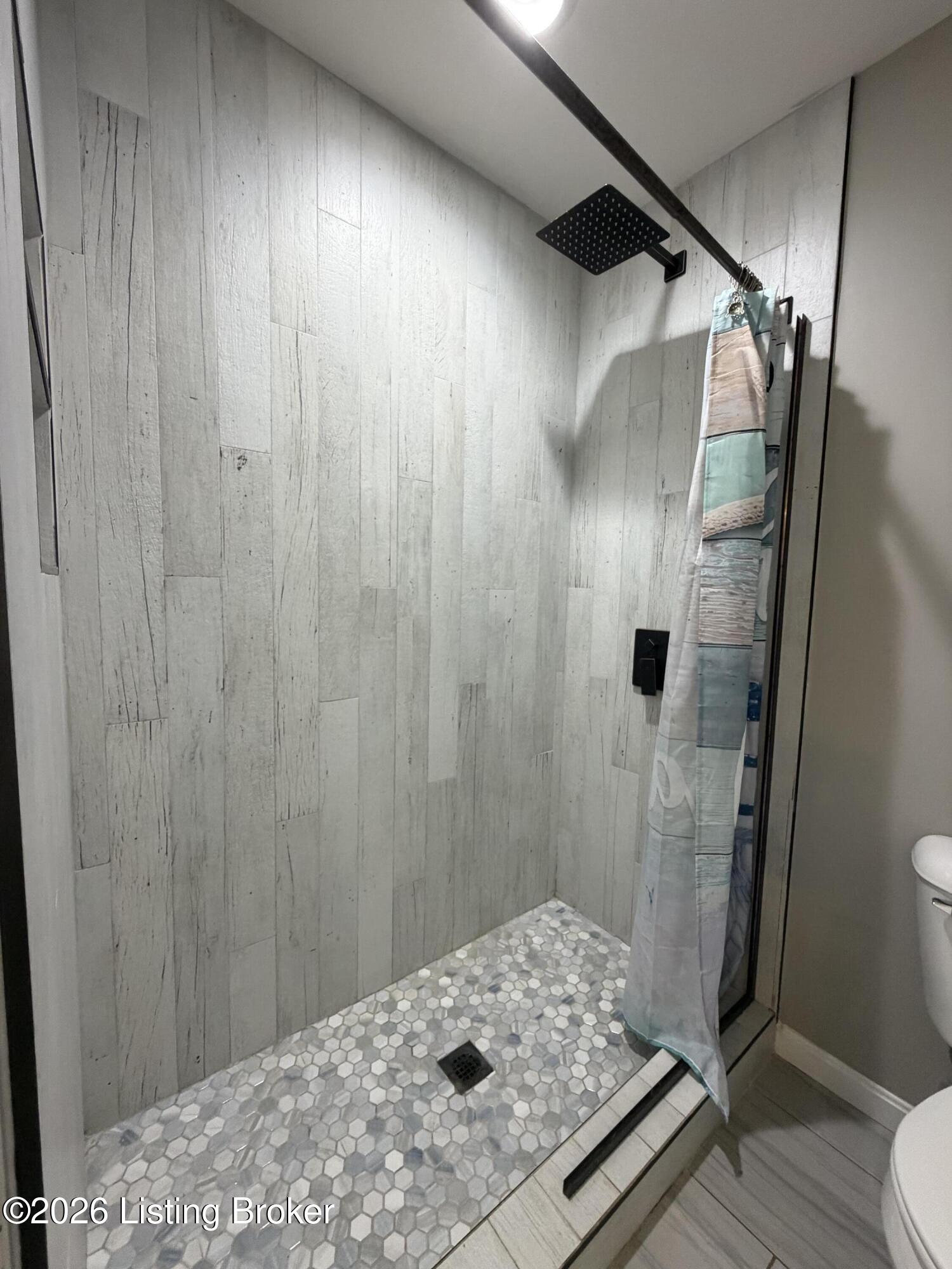 111 Elijah Way Property Photo 22