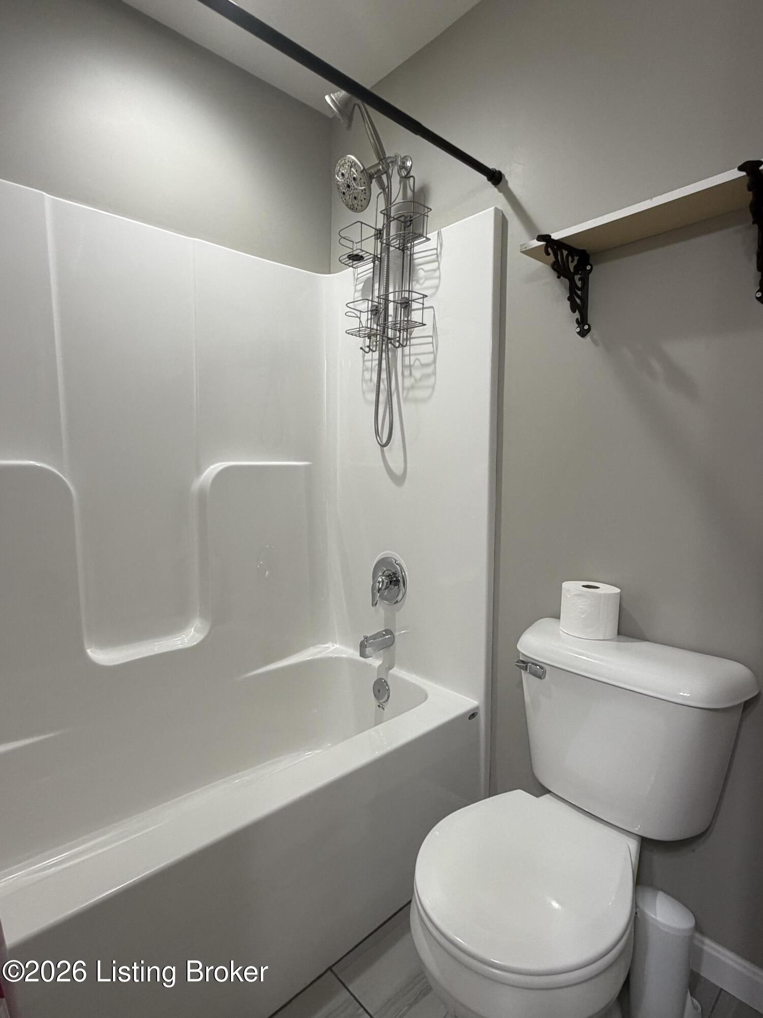111 Elijah Way Property Photo 26