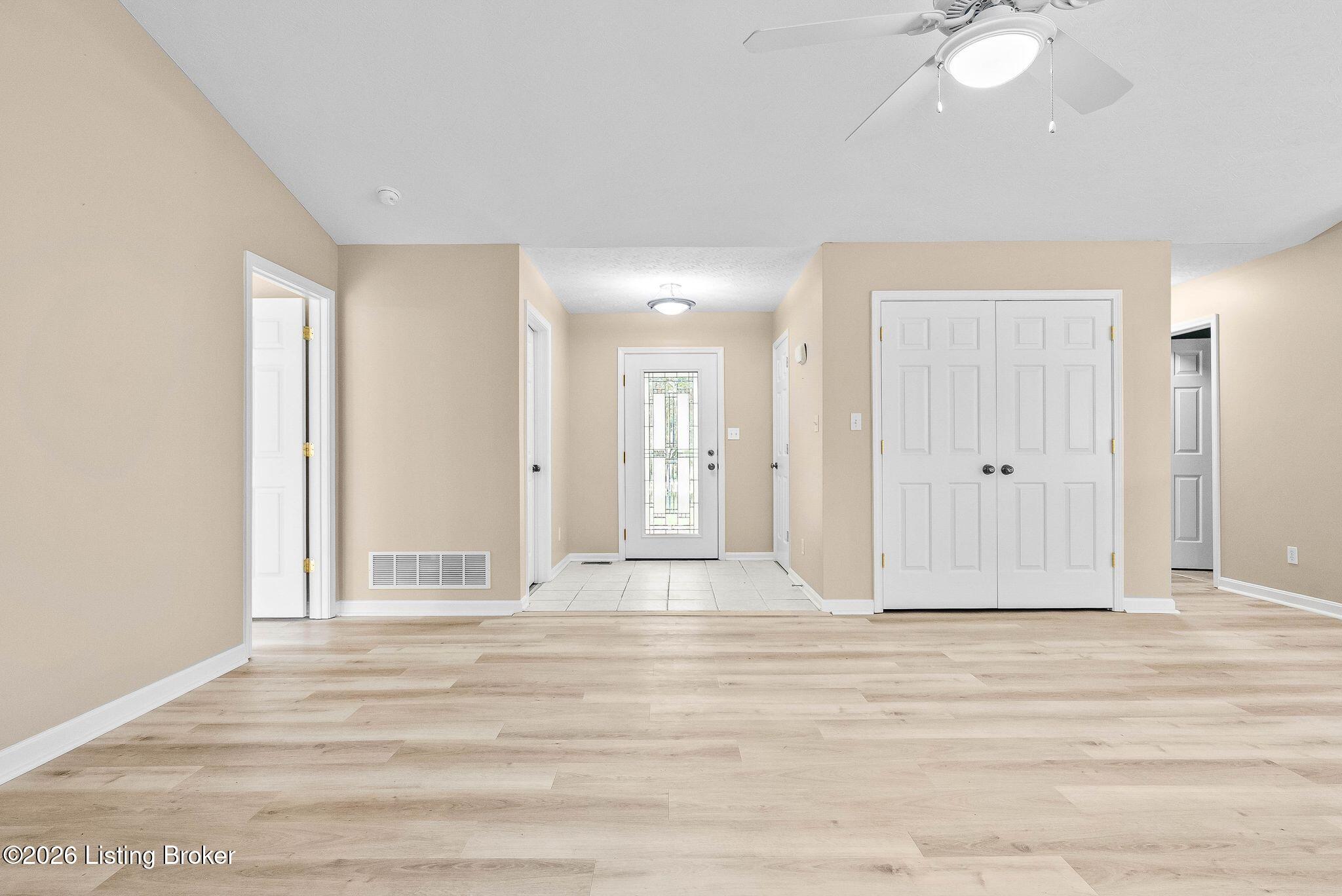 1601 Spinner Pl Property Photo 6