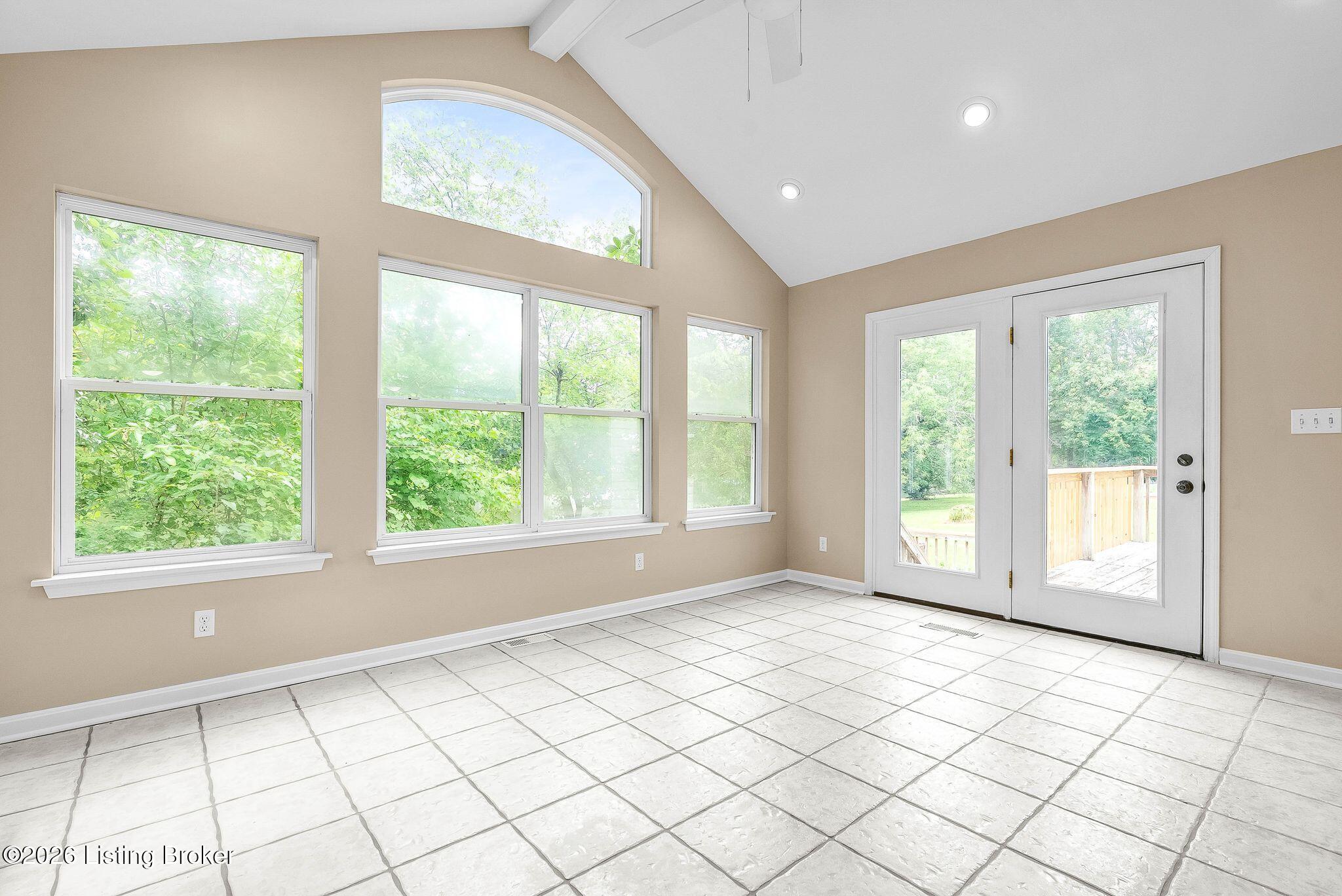 1601 Spinner Pl Property Photo 13