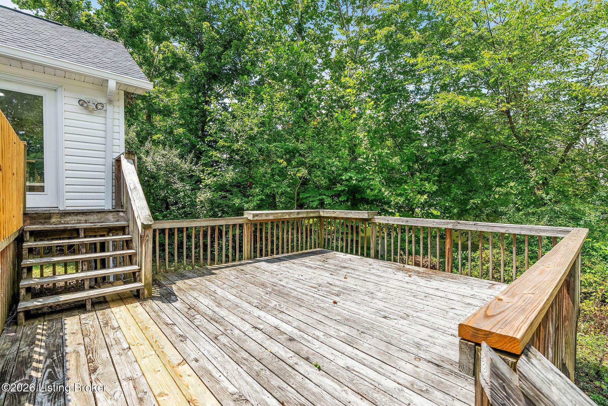 1601 Spinner Pl Property Photo 16