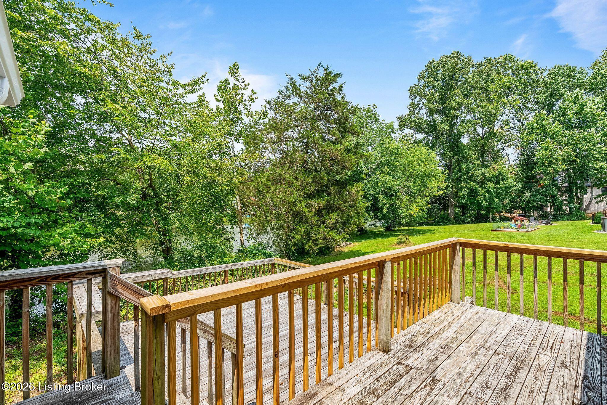 1601 Spinner Pl Property Photo 17