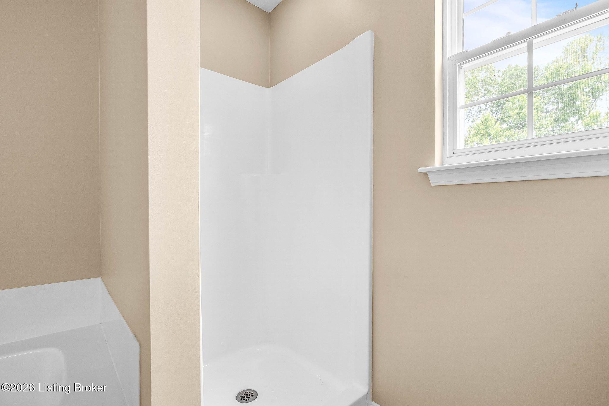 1601 Spinner Pl Property Photo 26